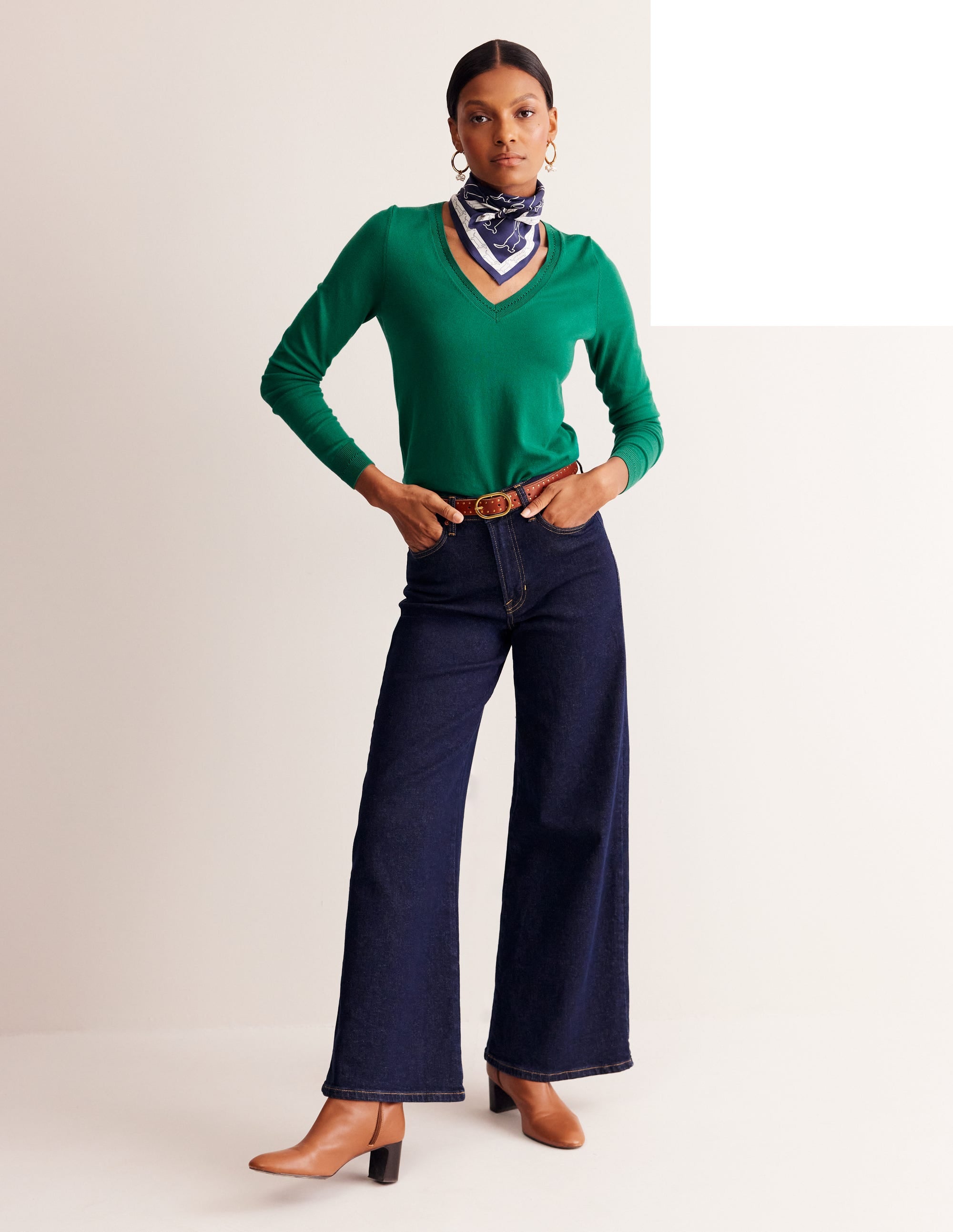 Pull Catriona col V en coton-Vert malachite - Image 4
