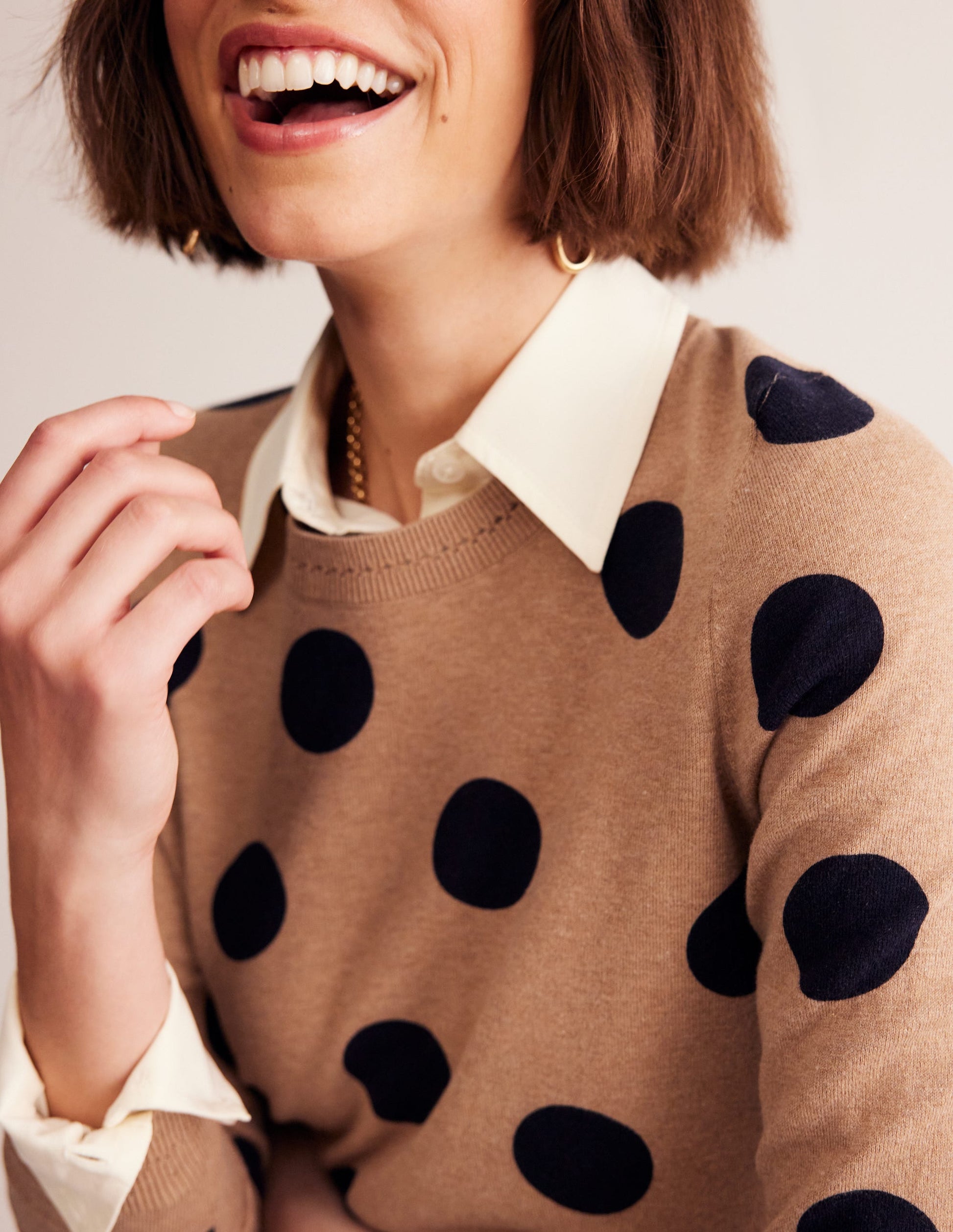 Pull Catriona col rond en coton-Camel chiné, pois abstraits-2