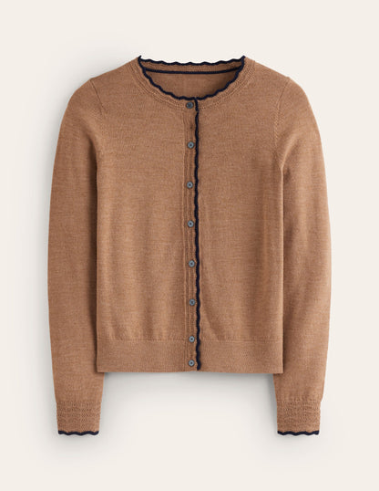 Merino-Strickjacke mit Muschelsaum-Camel Meliert