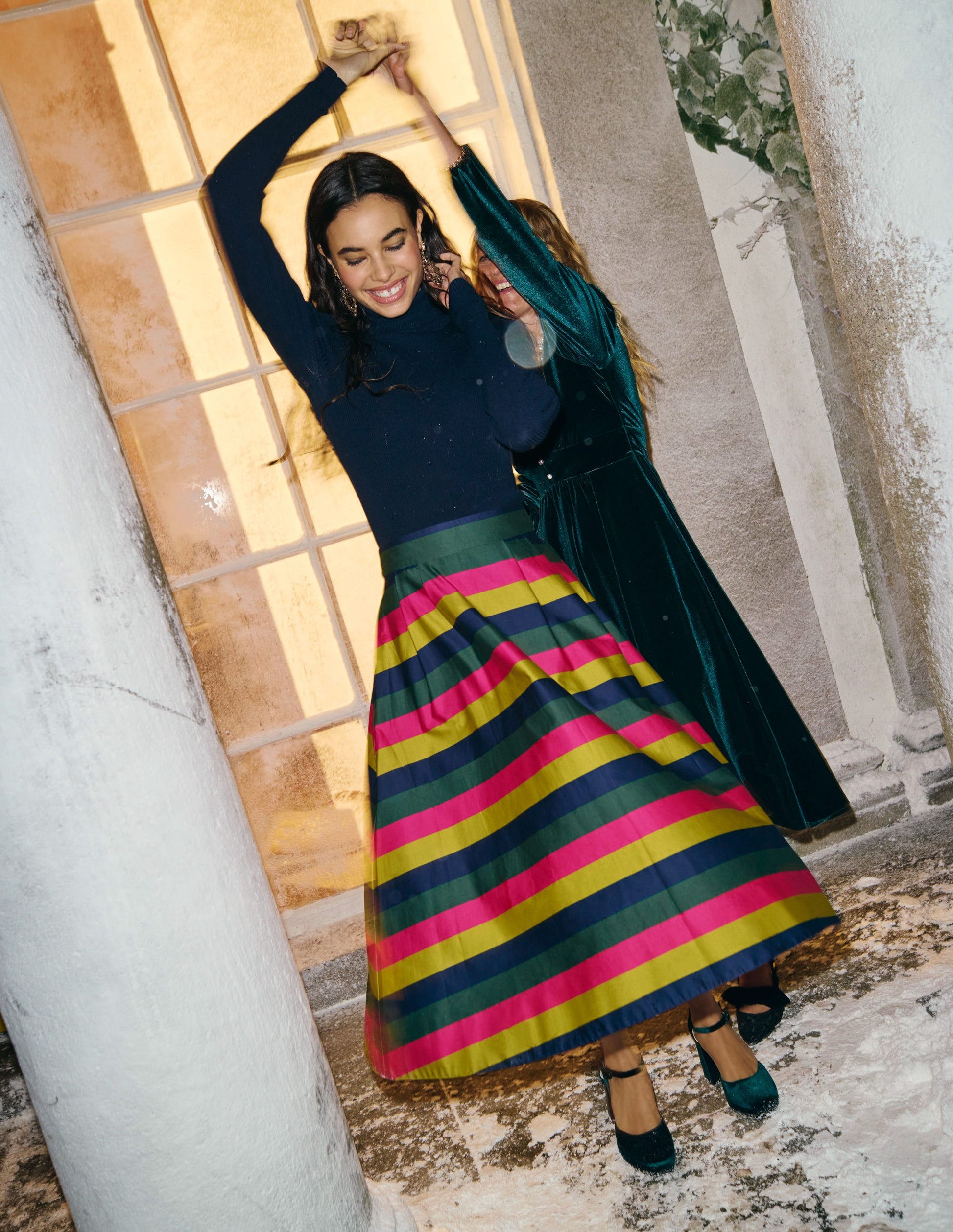 Isabella Rock aus Baumwollsatin-Piniengrün, Bunte Streifen-5