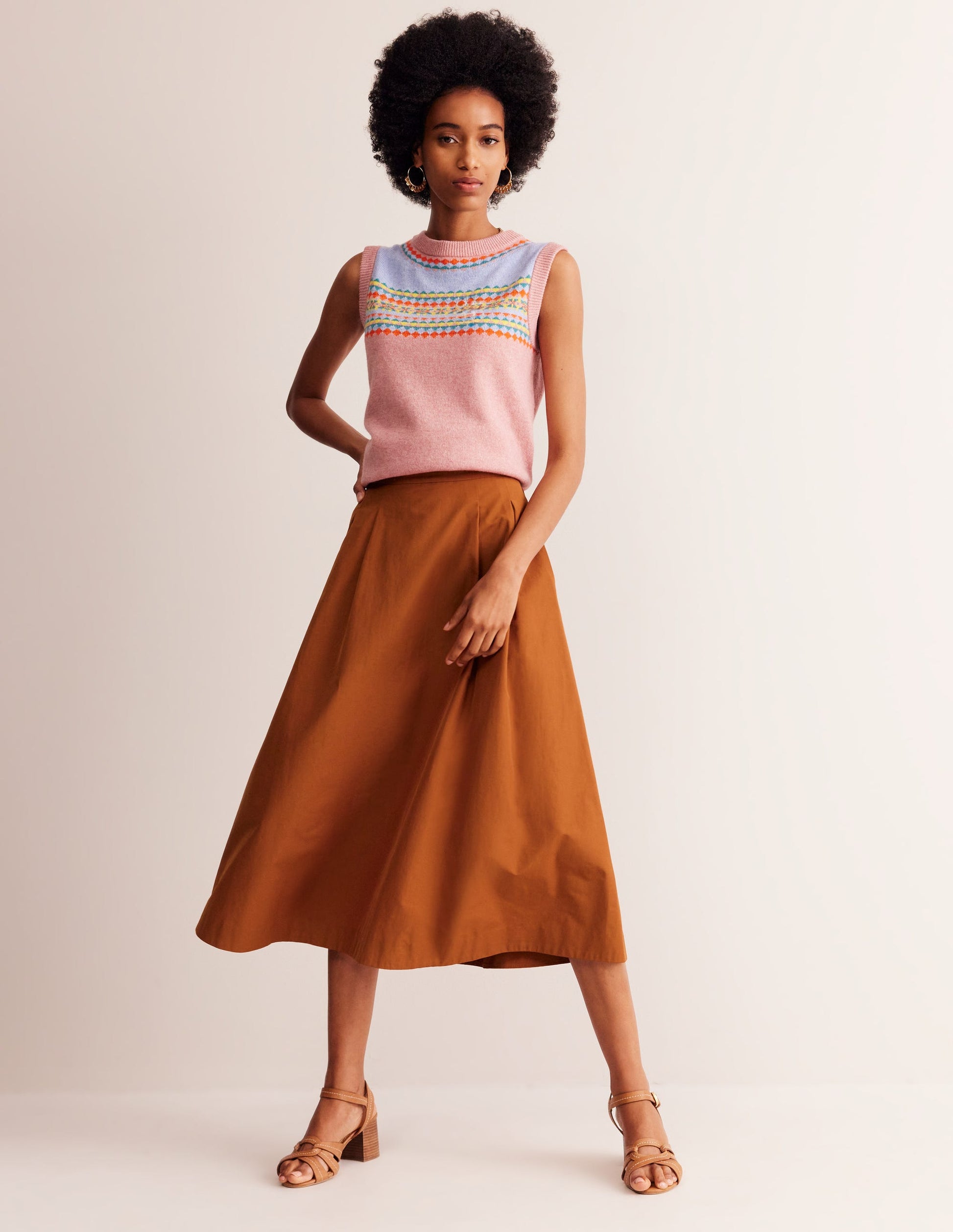 Isabella Midirock aus Taft-Ocker-4