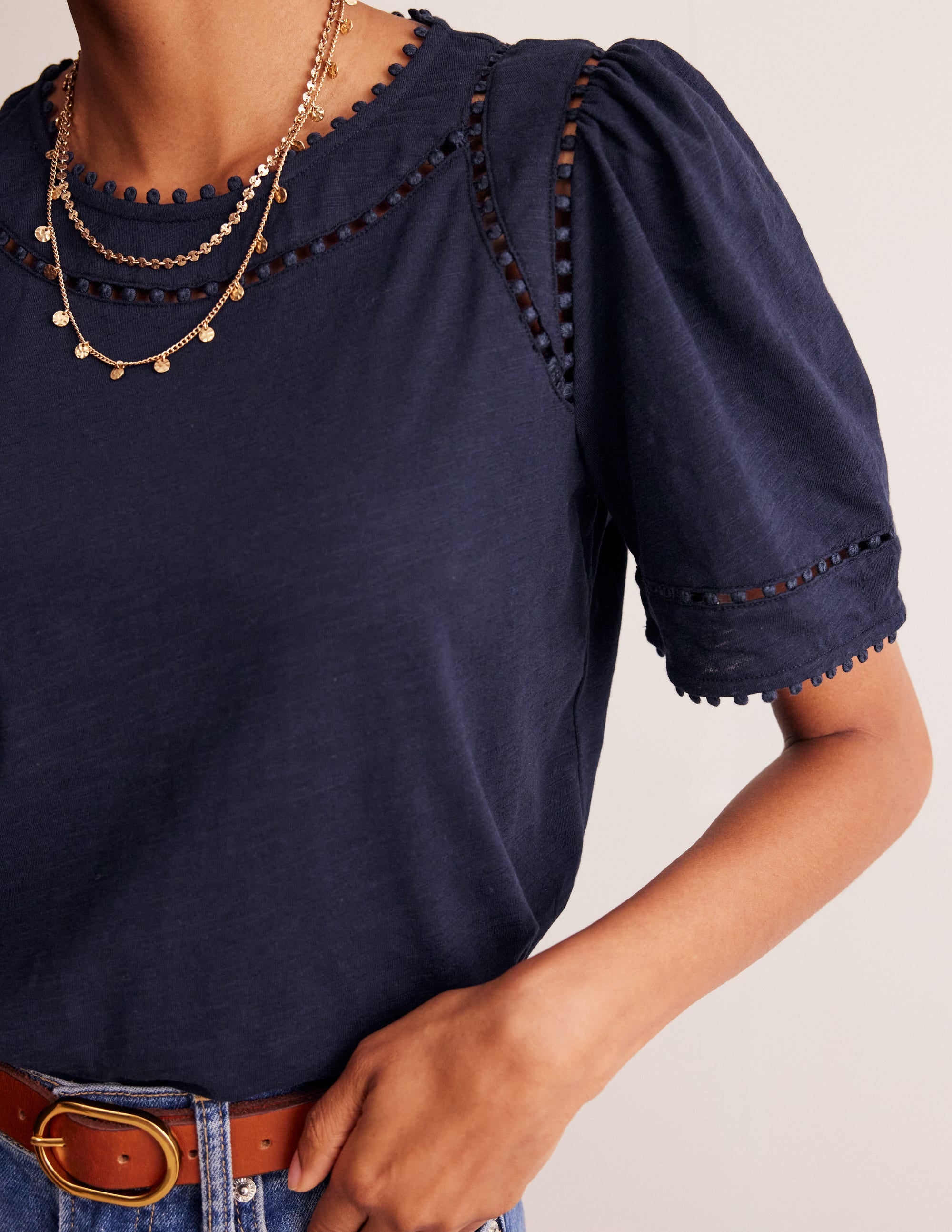 Top Mila à détails dentelle-Bleu Marine, Petits Pois - Image 2