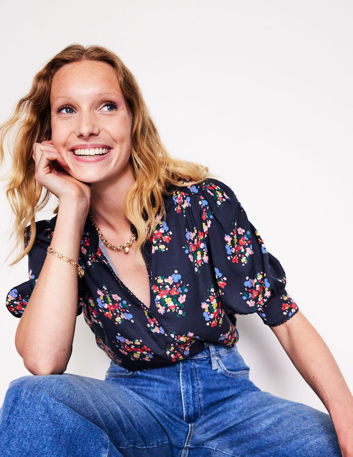 Top Ara à manches courtes-Bleu marine foncé, motif Poppy Bouquet