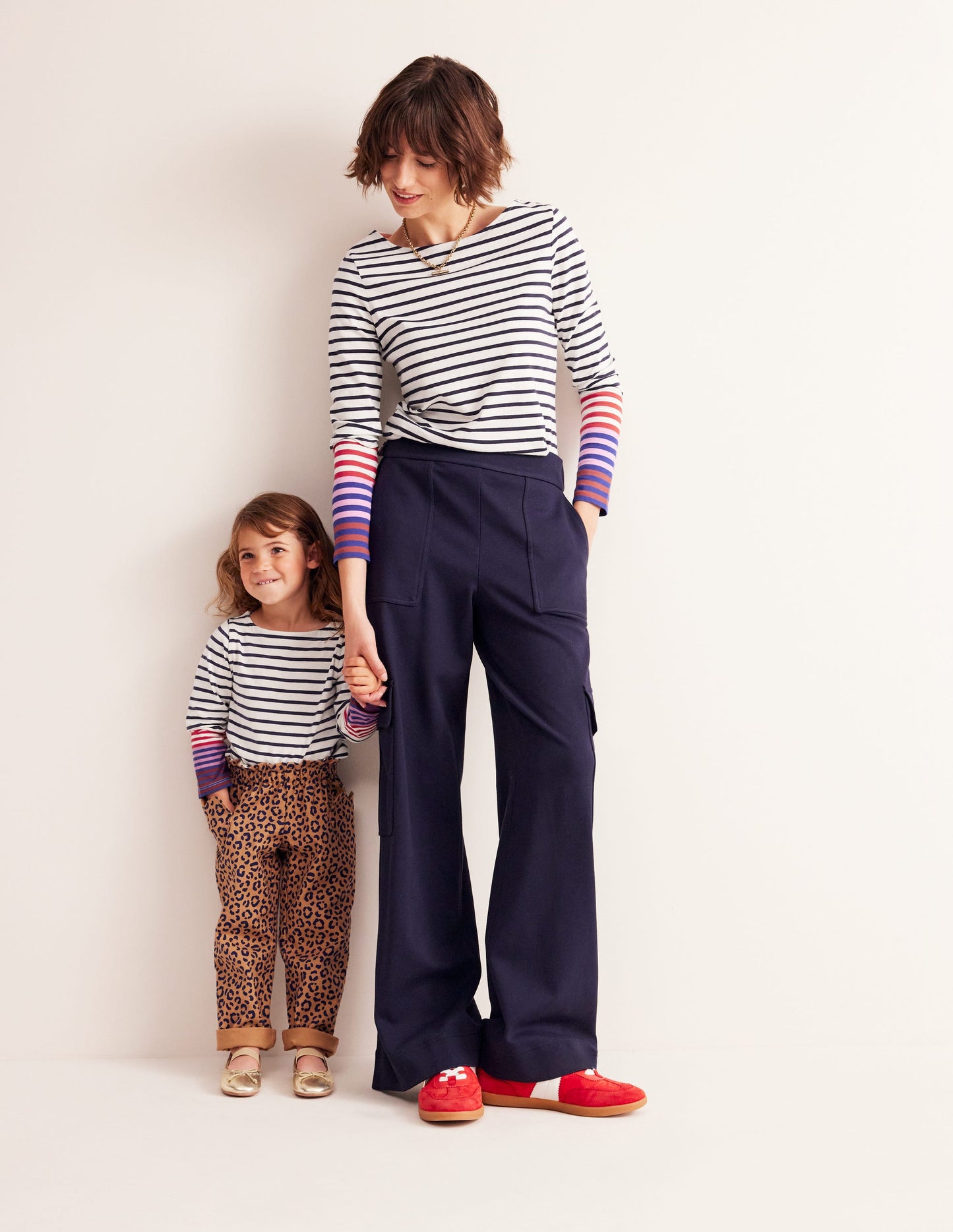 Ella Breton-Shirt mit langen Ärmeln-Naturweiß, Französisches Marineblau Bunte Manschetten