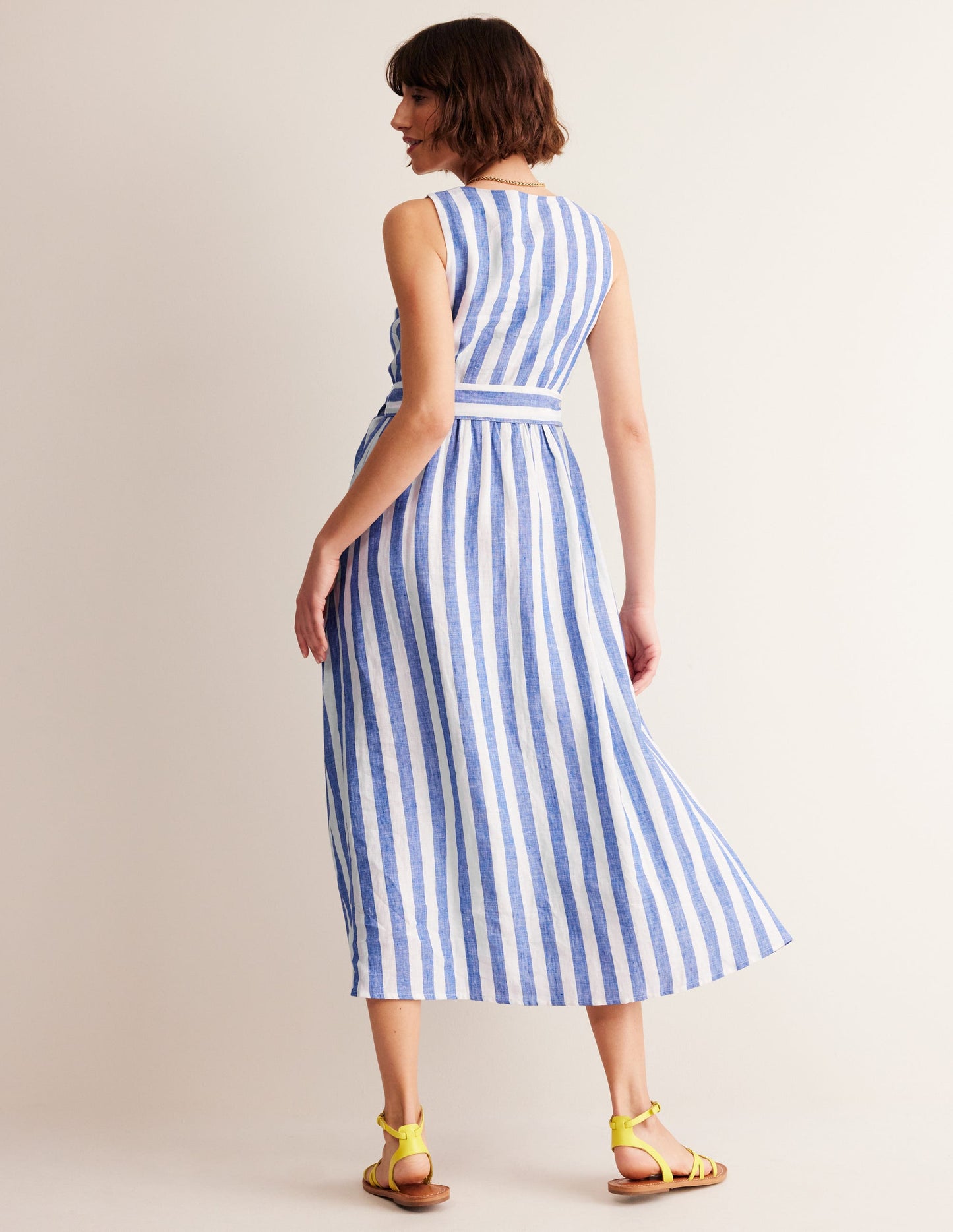 Robe midi portefeuille en lin-Bleu connecté et ivoire