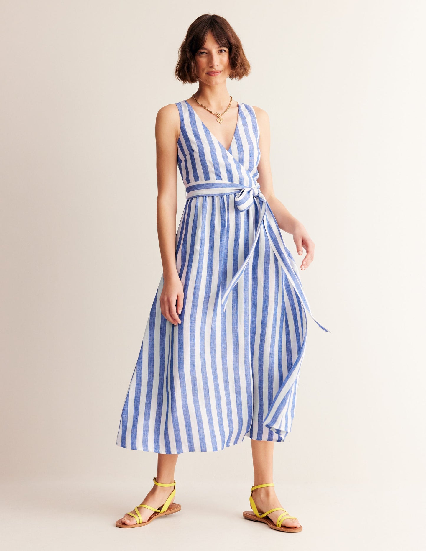 Robe midi portefeuille en lin-Bleu connecté et ivoire