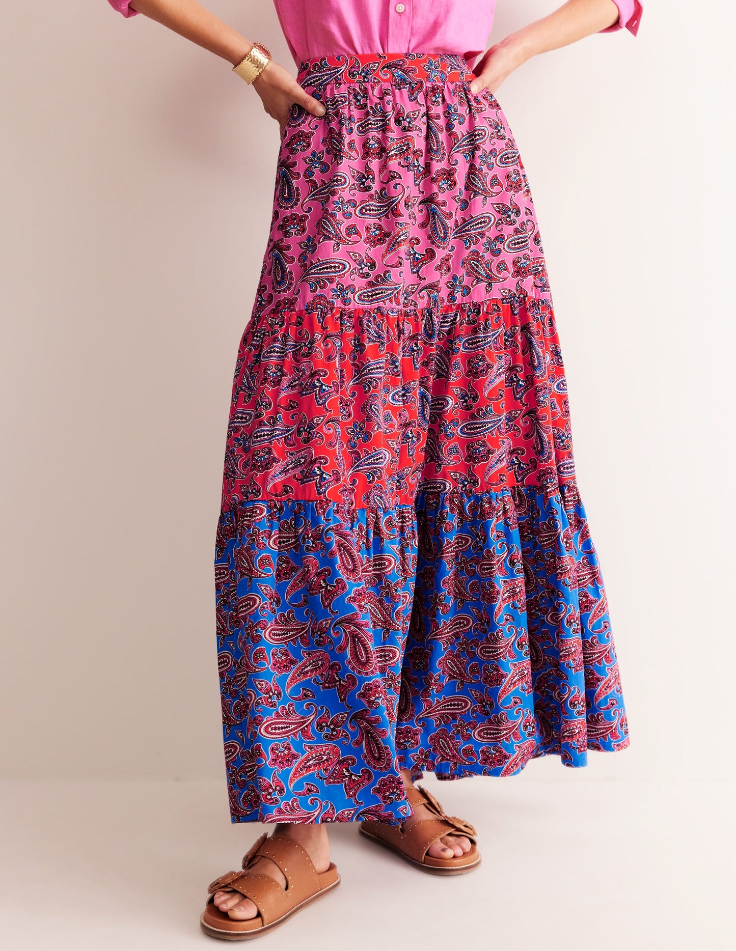 Lorna Stufenrock in Maxilänge-Sangria Sunset Pink, Paisley Welle