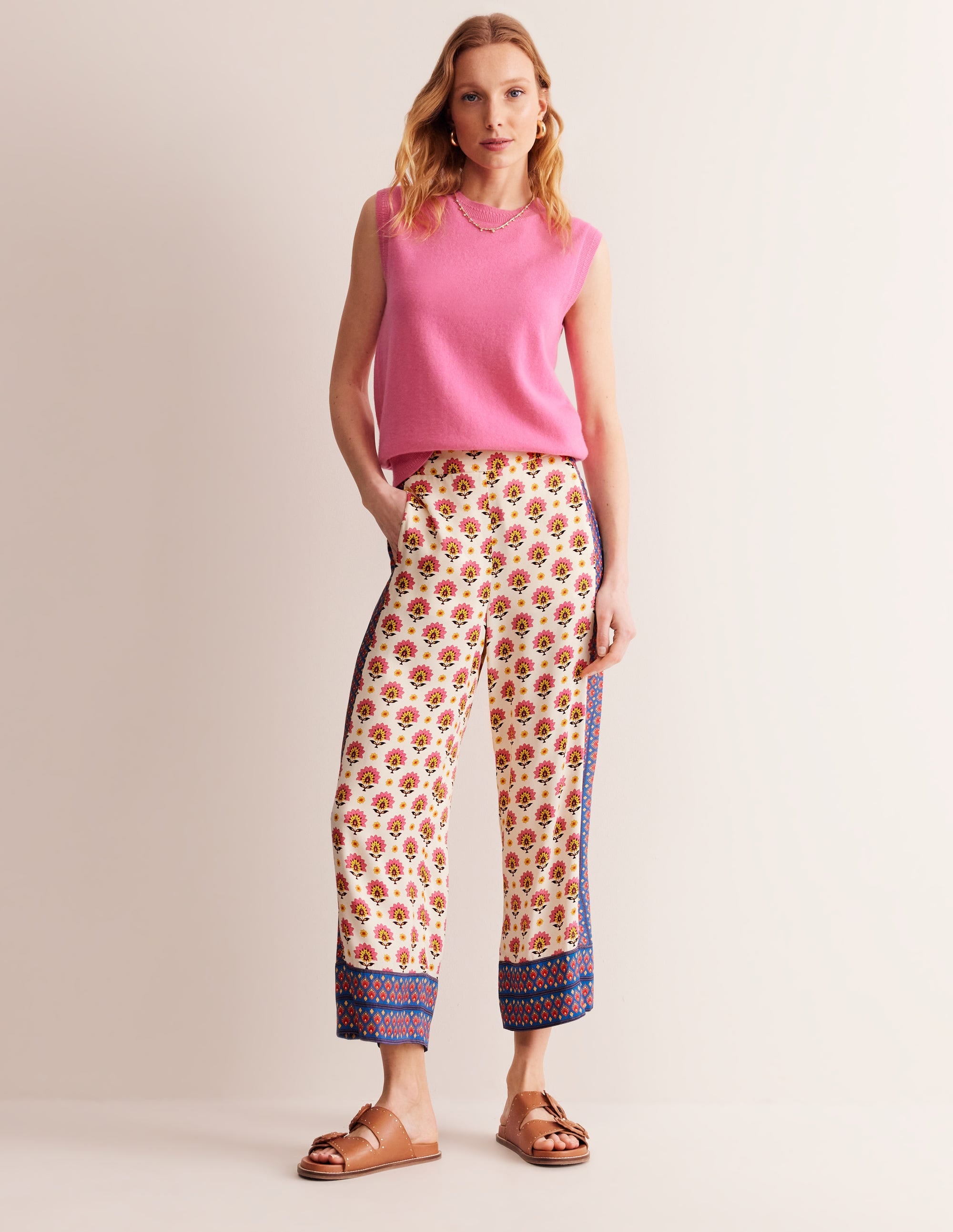 Pantacourt droit en satin-Ivoire, motif floral - Image 5
