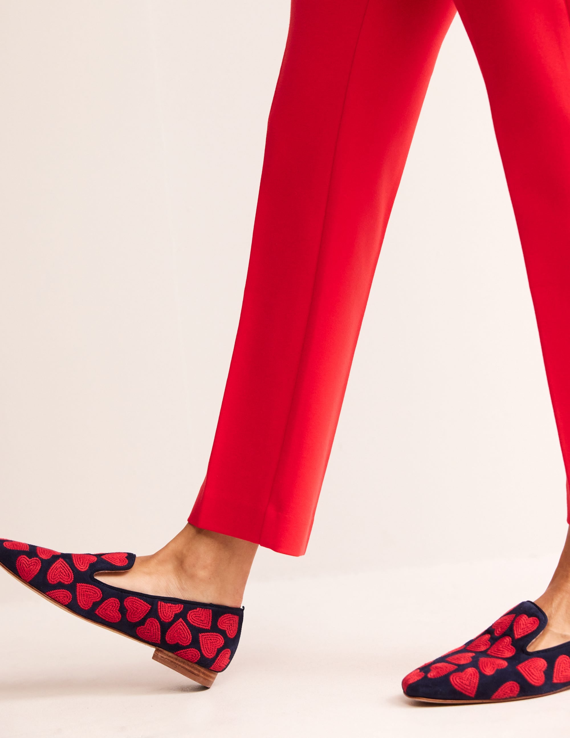 Loafer im Slipper-Stil-Marineblau, Rote Herzen - Image 1