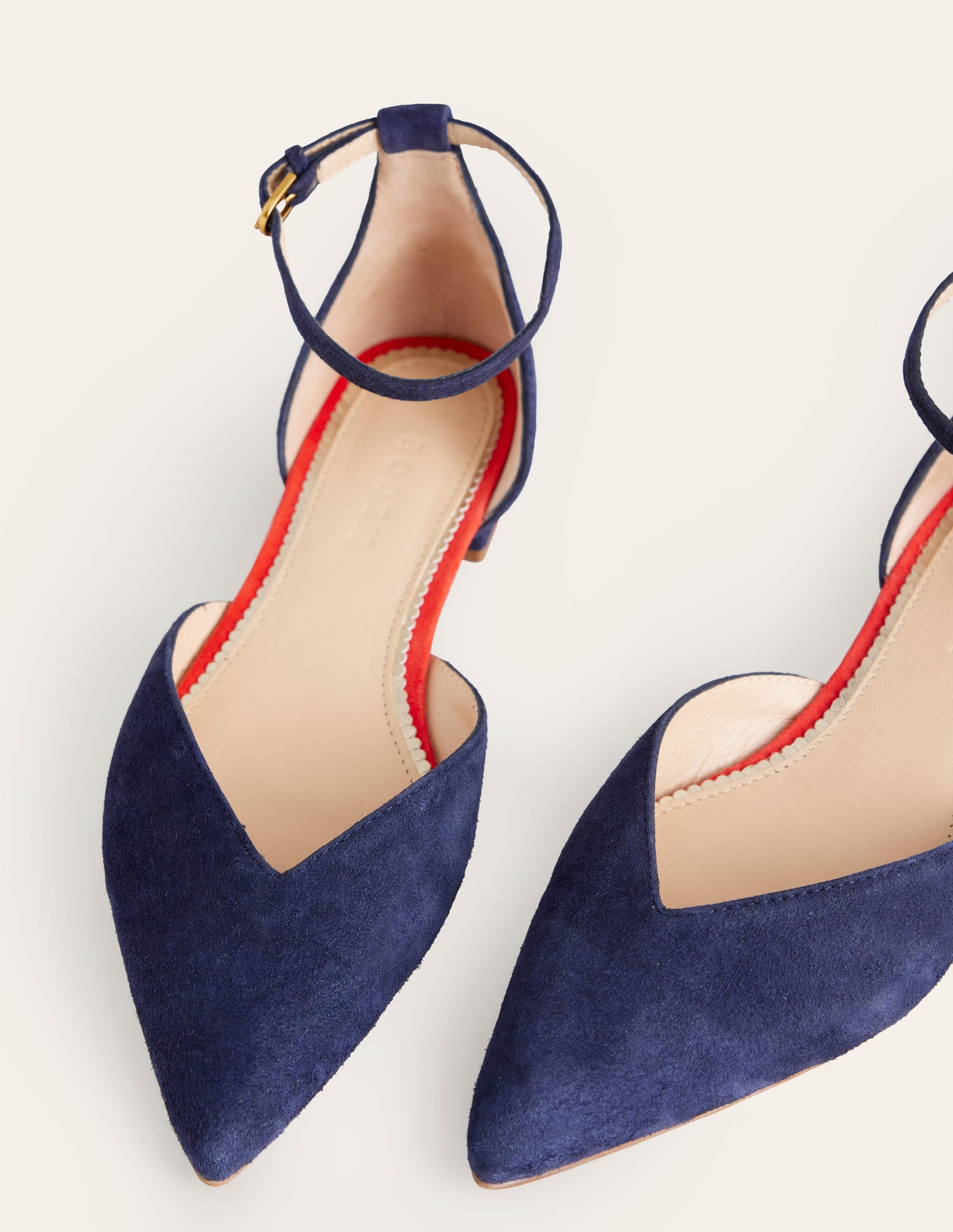 Flache Ballerina-Pumps mit Knöchelriemen-Marineblau Wildleder - Image 4