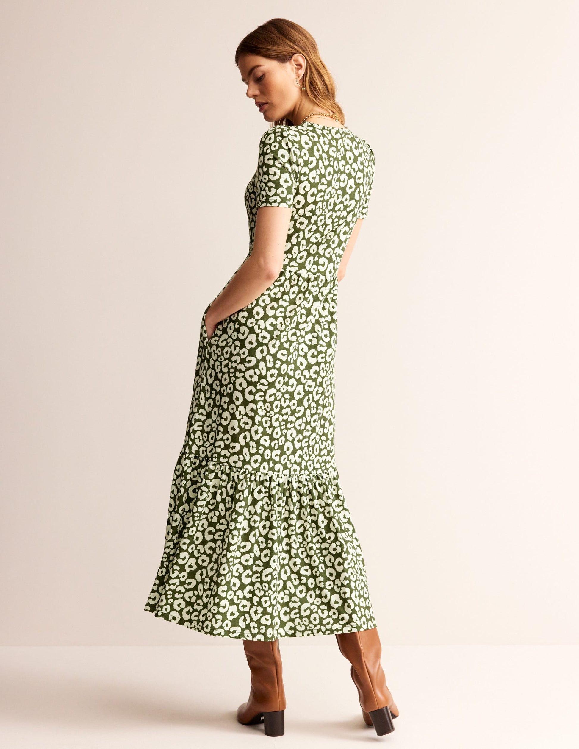 Emma Gestuftes Jersey-Midikleid-Wintermoos, Tierisch Gepard-3