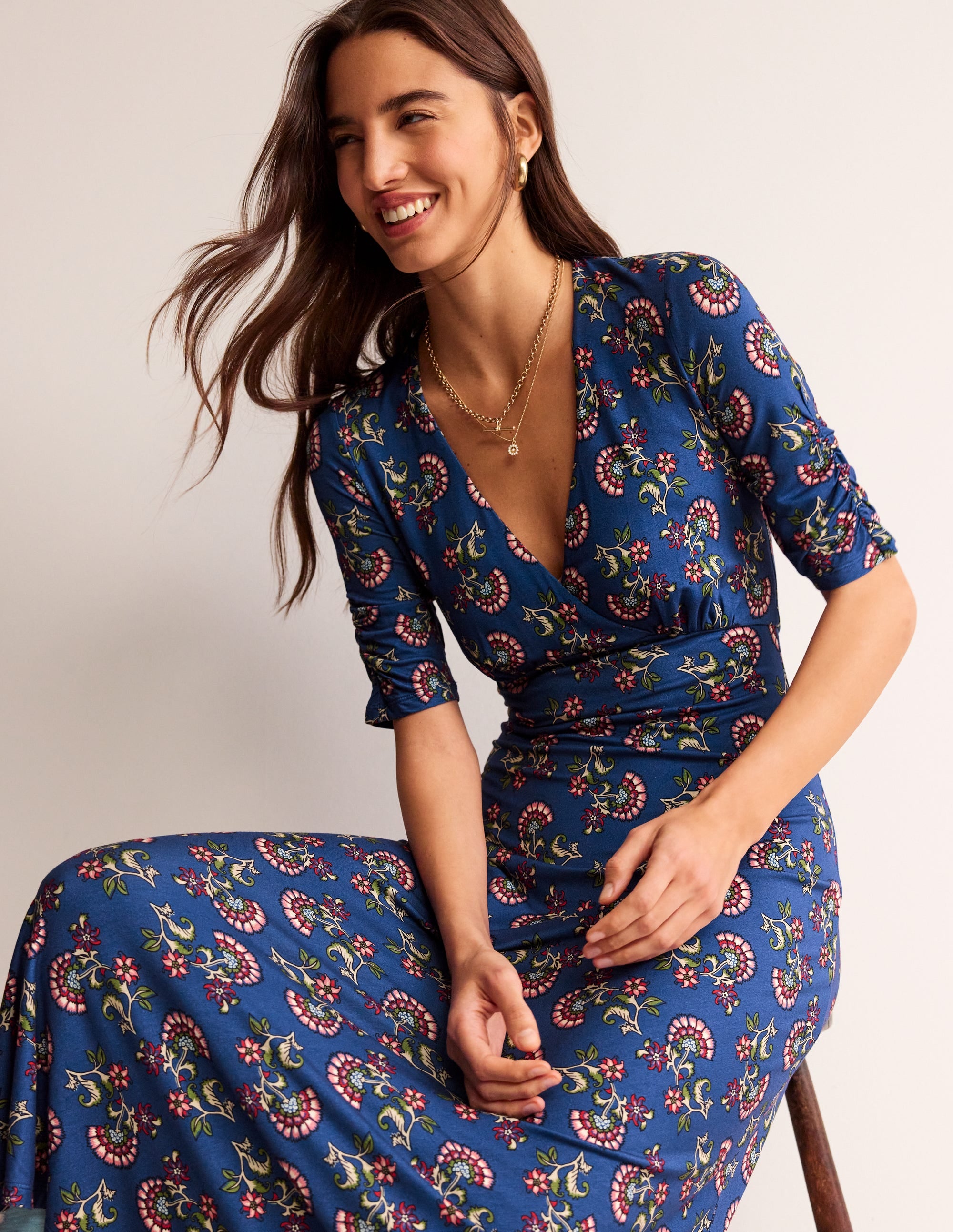 Robe midi style 40s Rebecca en jersey-Prendre la mer, motif Botanical Bunch - Image 1