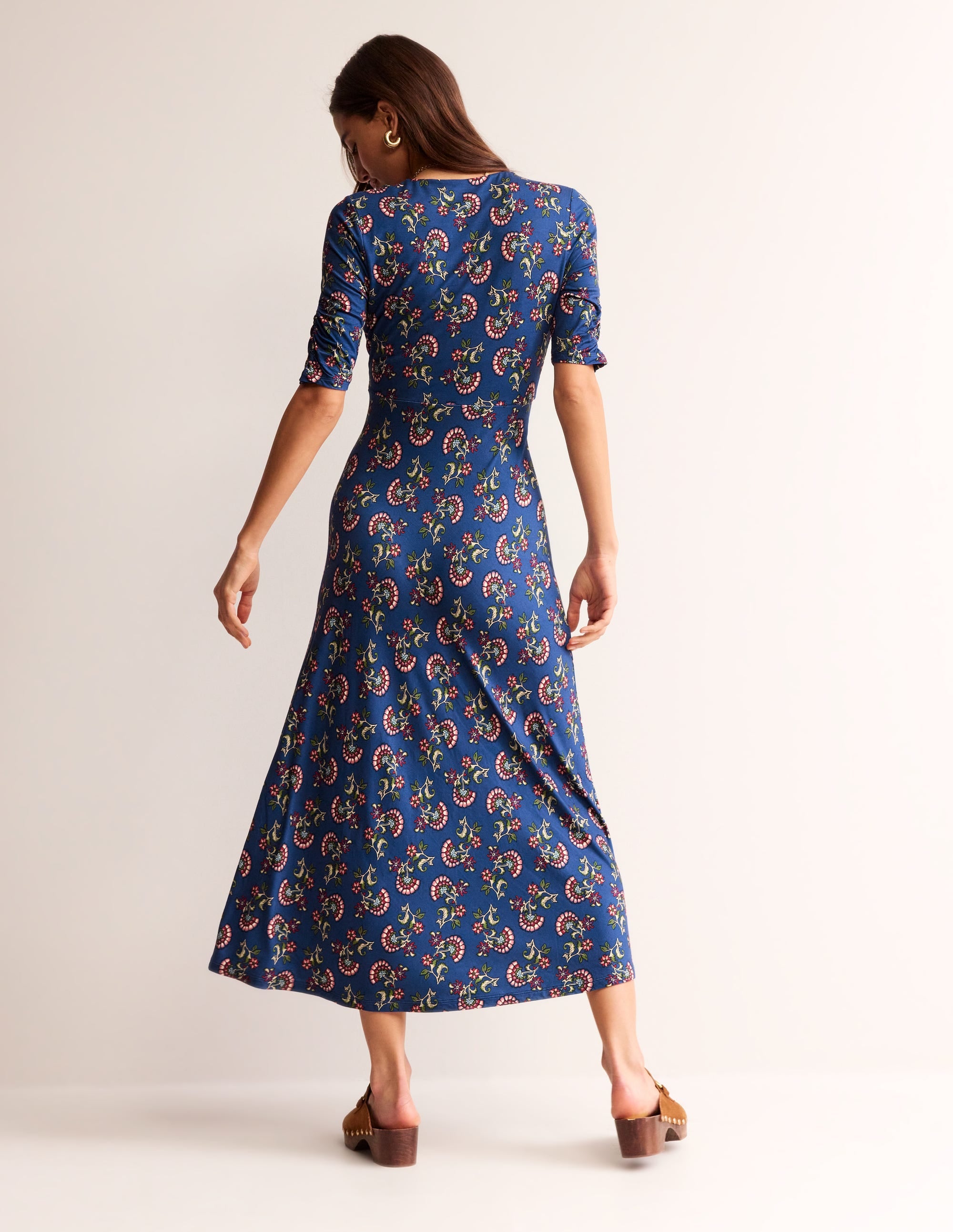 Robe midi style 40s Rebecca en jersey-Prendre la mer, motif Botanical Bunch - Image 4