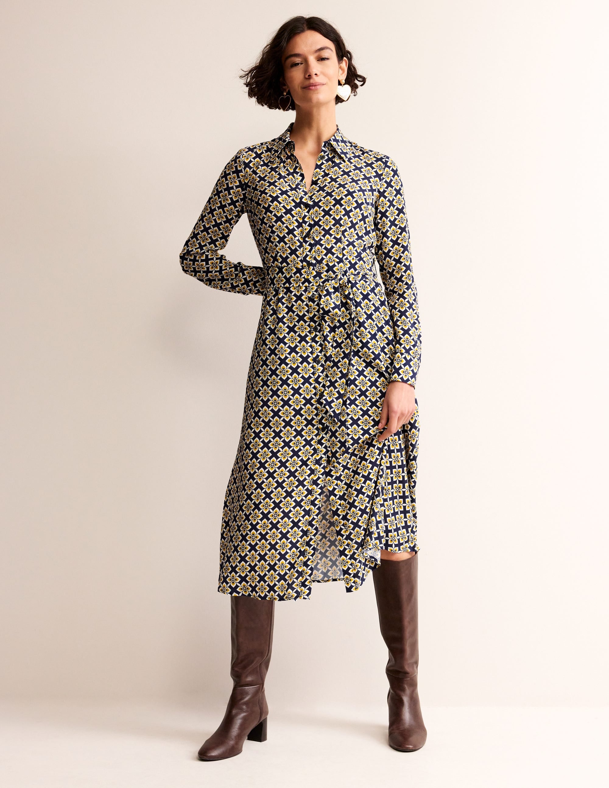 Kate Midi-Hemdblusenkleid-Antik Moos, Diamant Floral - Image 1
