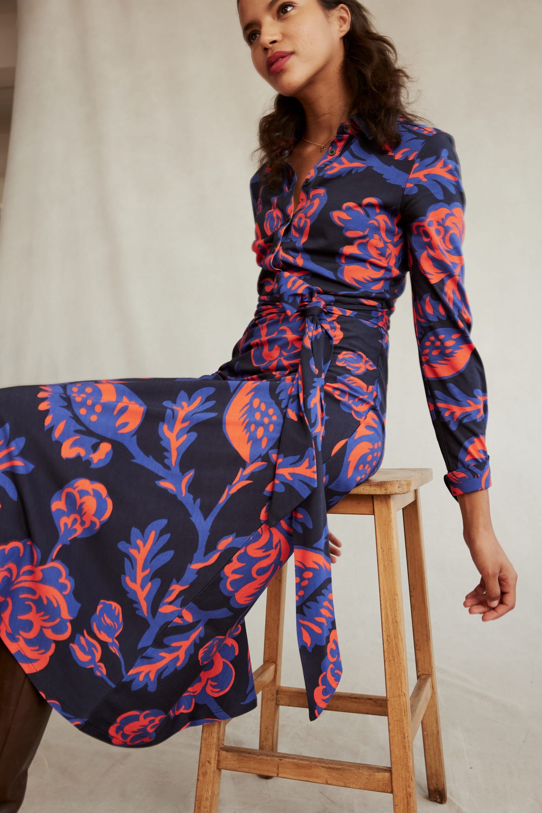 Robe-chemise midi Laura en jersey-Bleu marine foncé, motif Rose Bush - Image 6