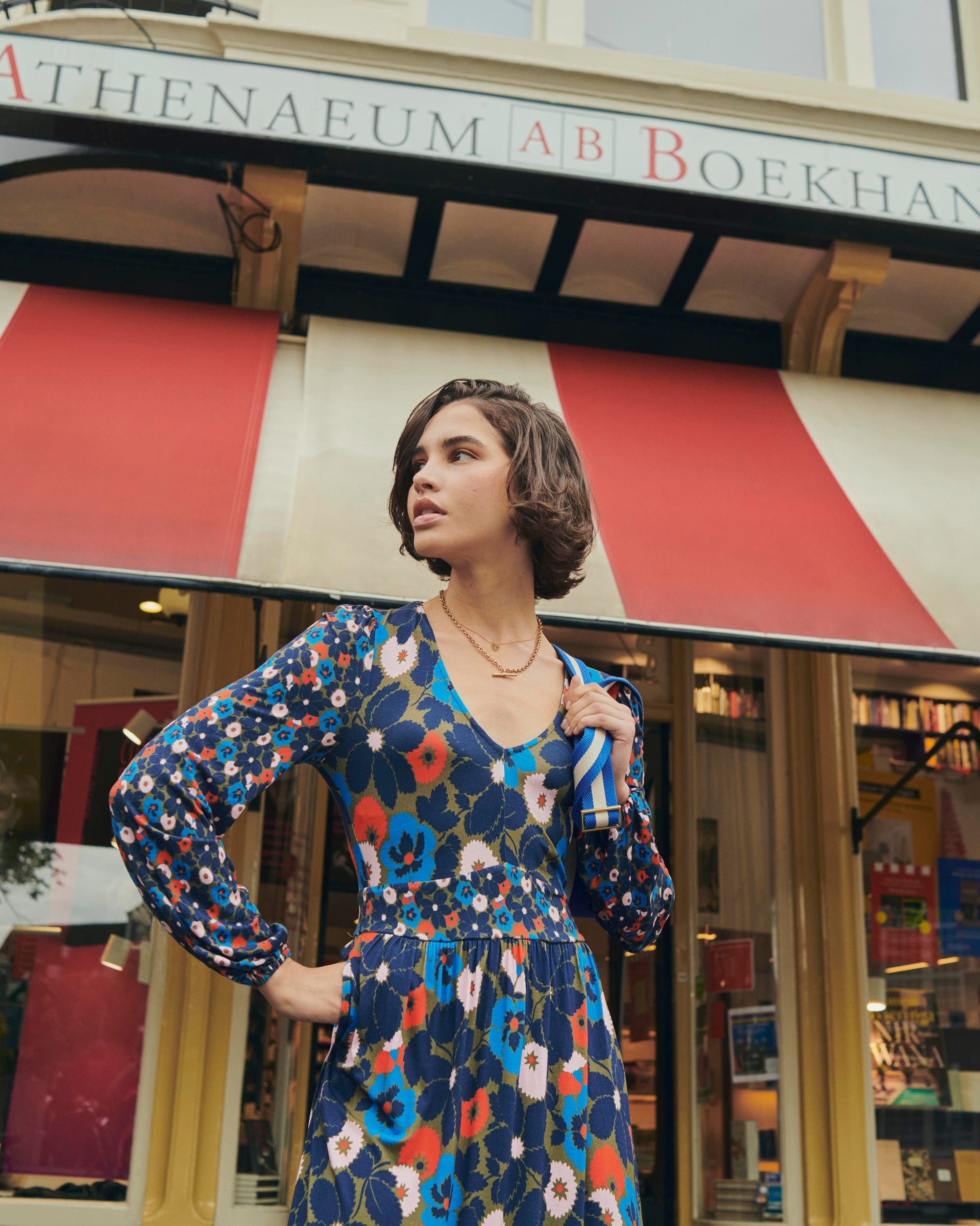 Robe midi pêle-mêle à col V-Mousse d'hiver, Bloomsbury Pop - Image 6