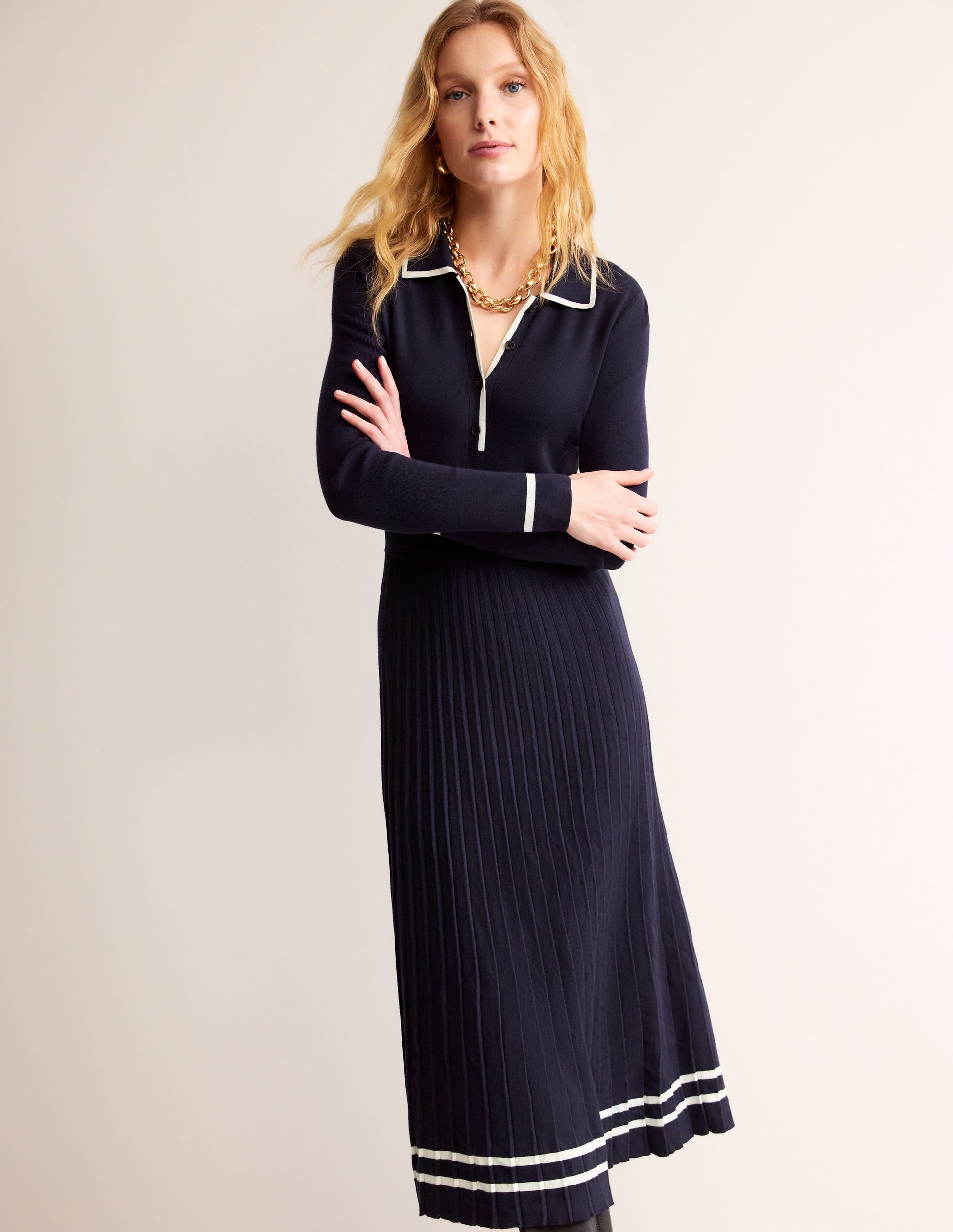 Mollie Plissiertes Strickkleid-Marineblau Warmes Naturweiß-1