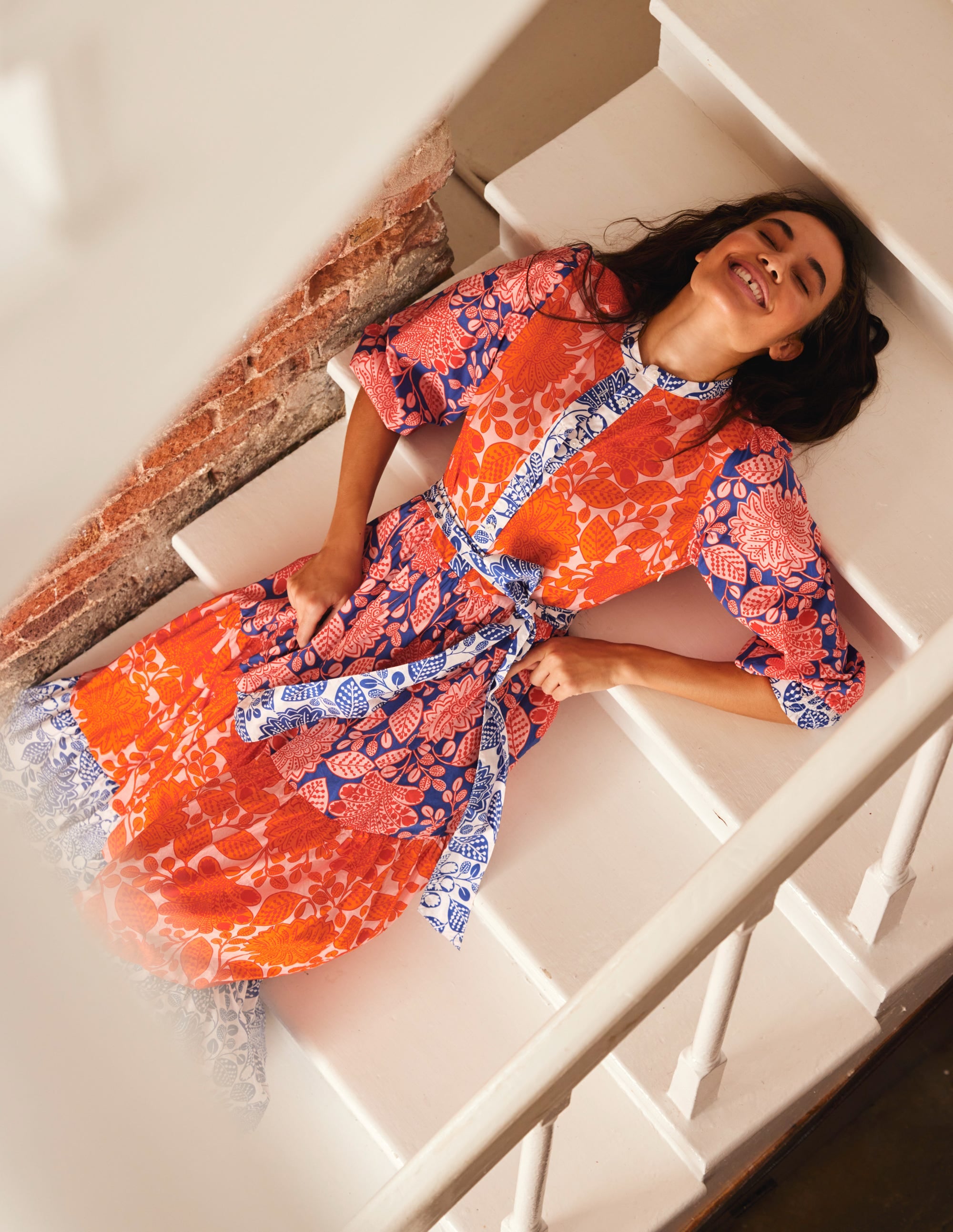 Robe longue Alba volantée en coton-Orange pétard, motif Gardenia Swirl - Image 6
