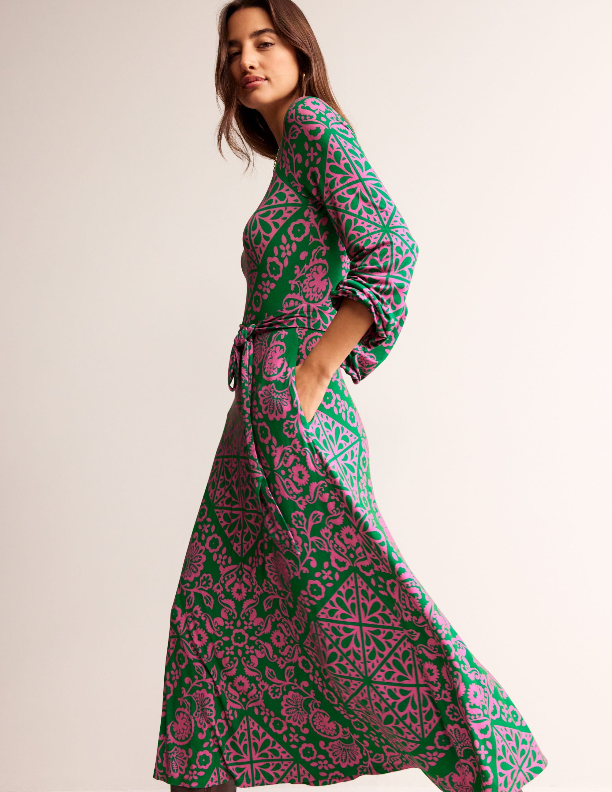 Jerseykleid mit Druckmotiv-Grün, Mosaik-Terrasse - Image 1