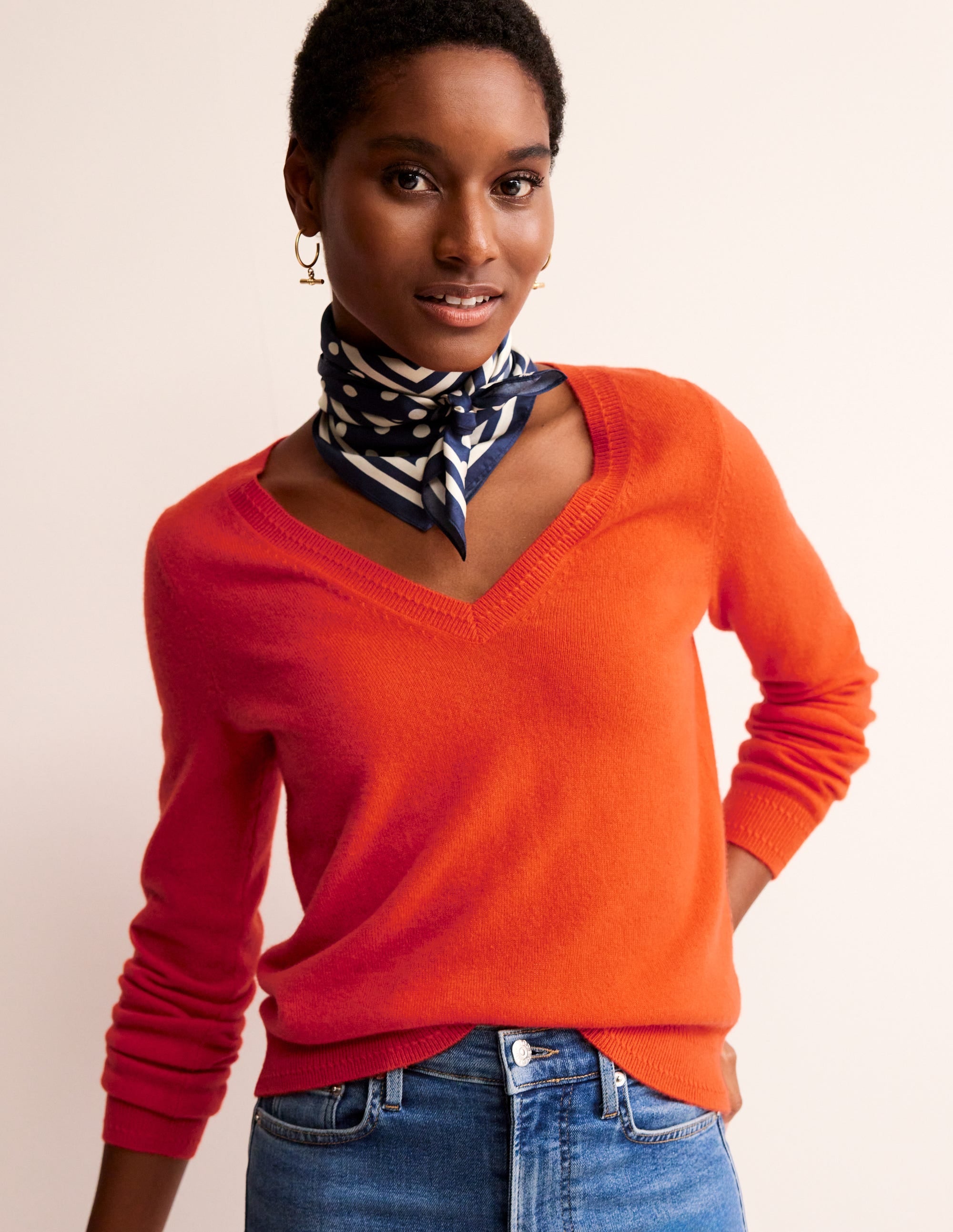 Pull Eva col V en cachemire-Orange fiesta - Image 1