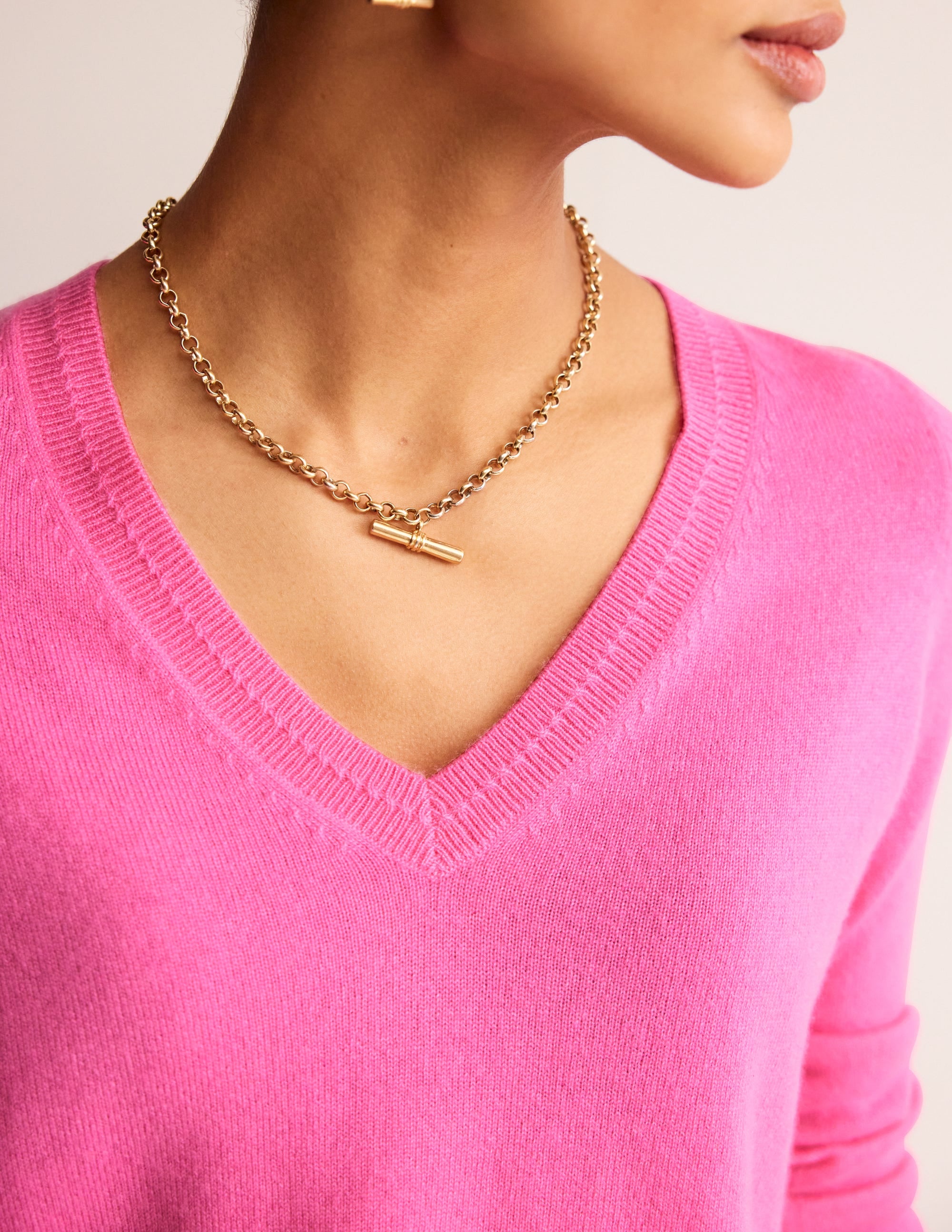 Pull Eva col V en cachemire-Sangria rose - Image 3