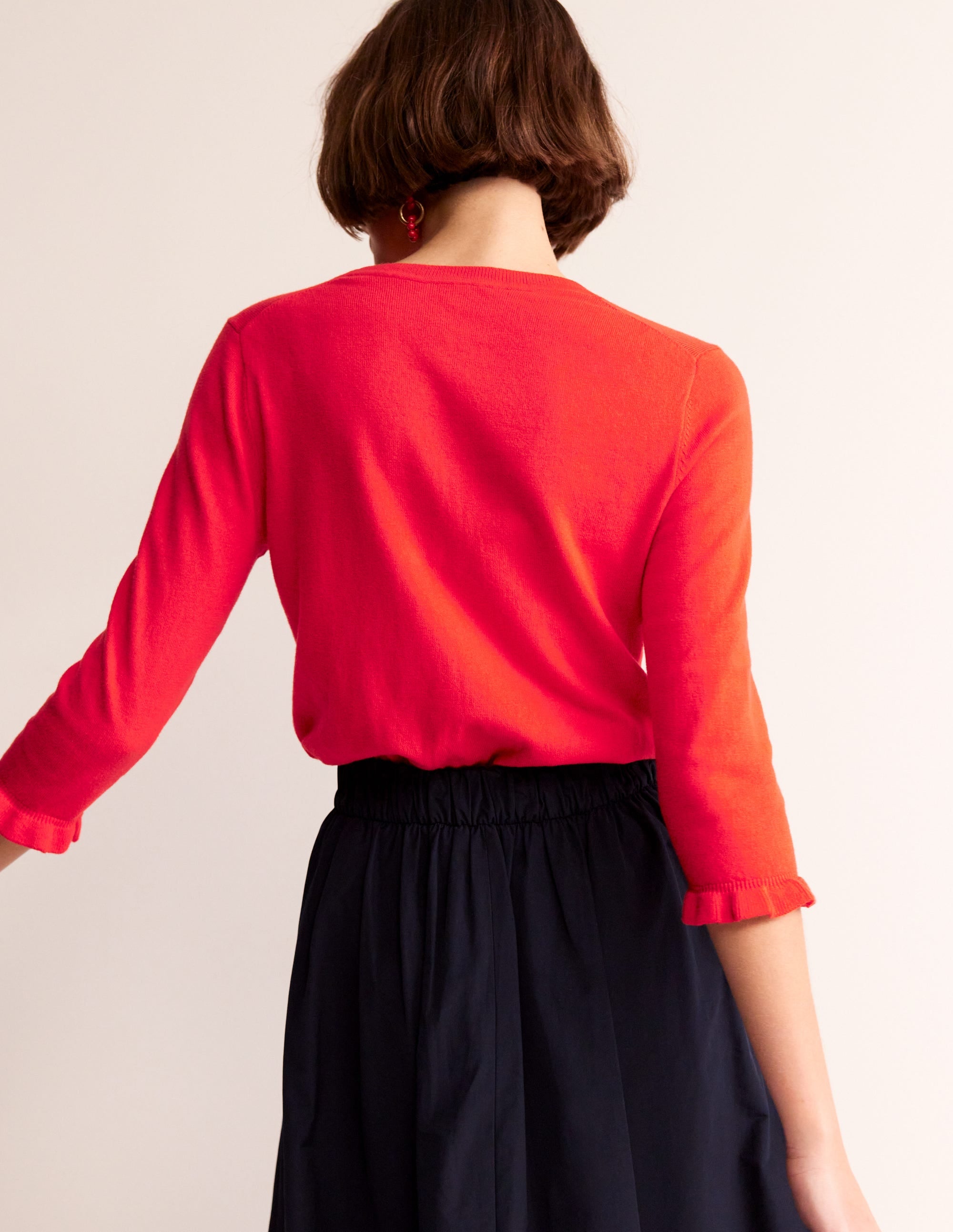 Pull volanté en mérinos et coton-Rouge boîte aux lettres - Image 3