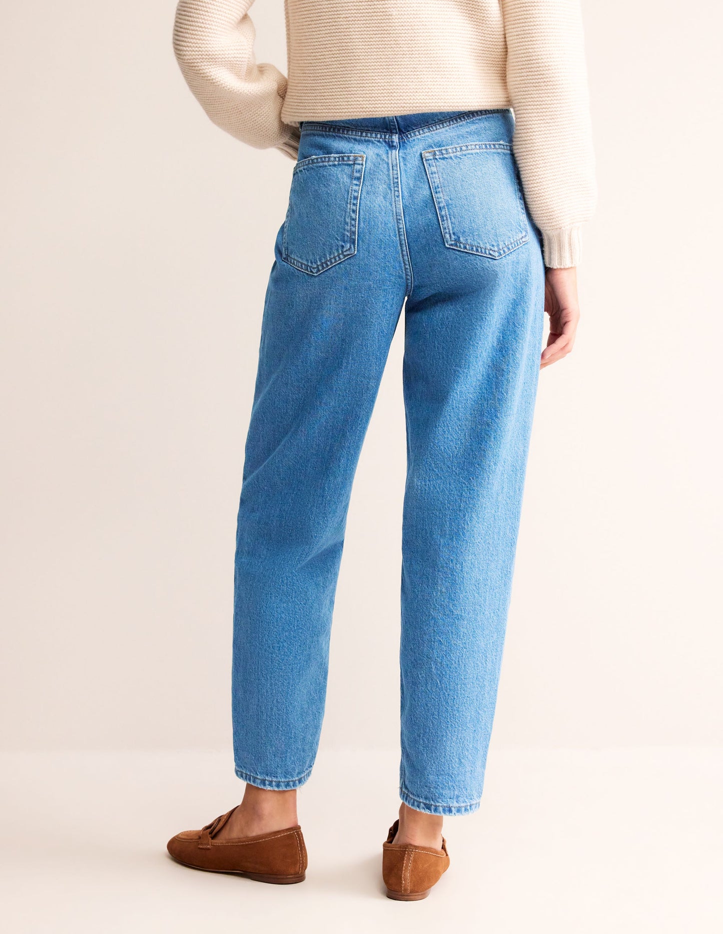 Schmal zulaufende 90er-Jeans mit hoher Taille-Mittleres Vintageblau