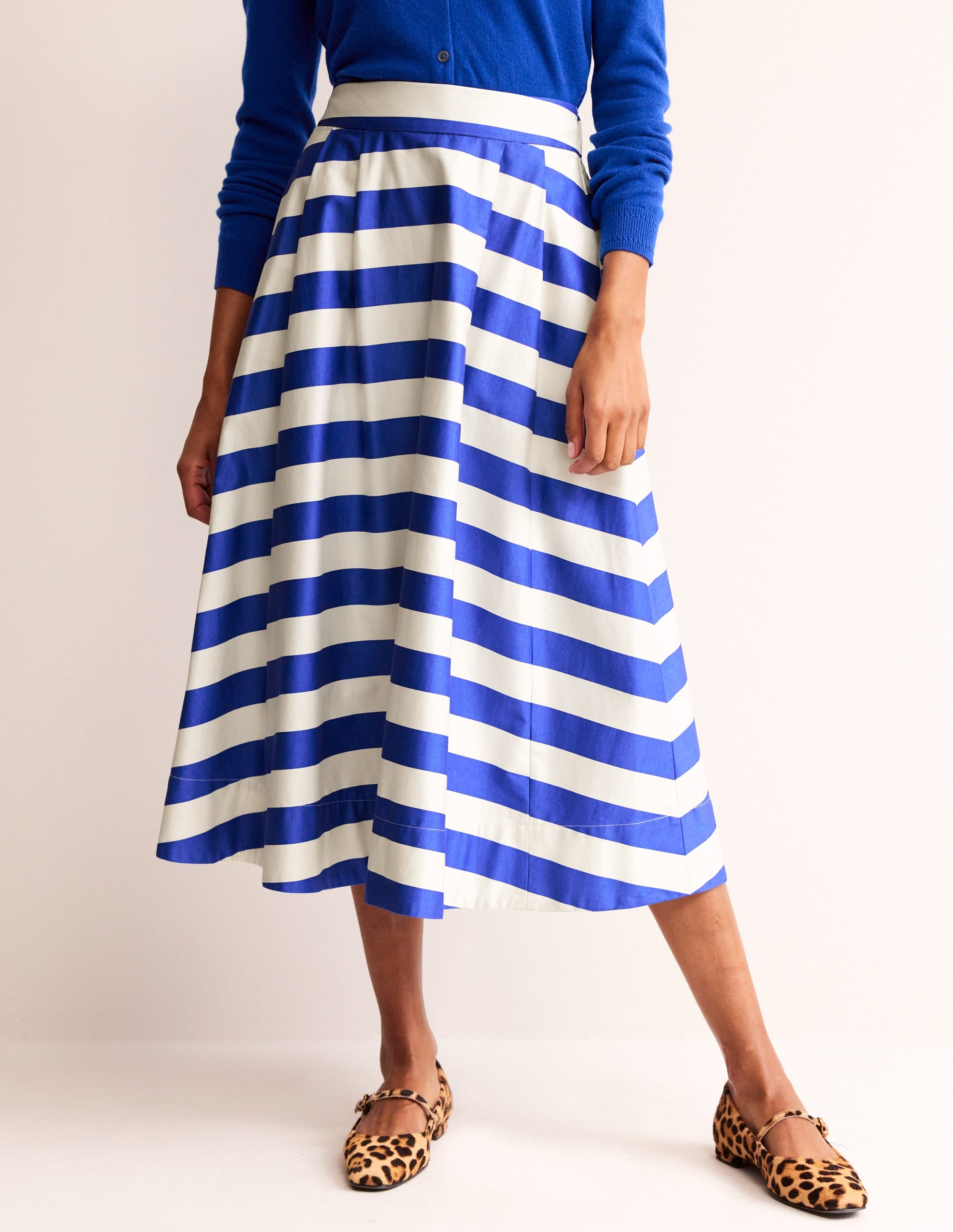 Jupe Isabella en satin de coton-Rayé bleu connecté et ivoire - Image 4