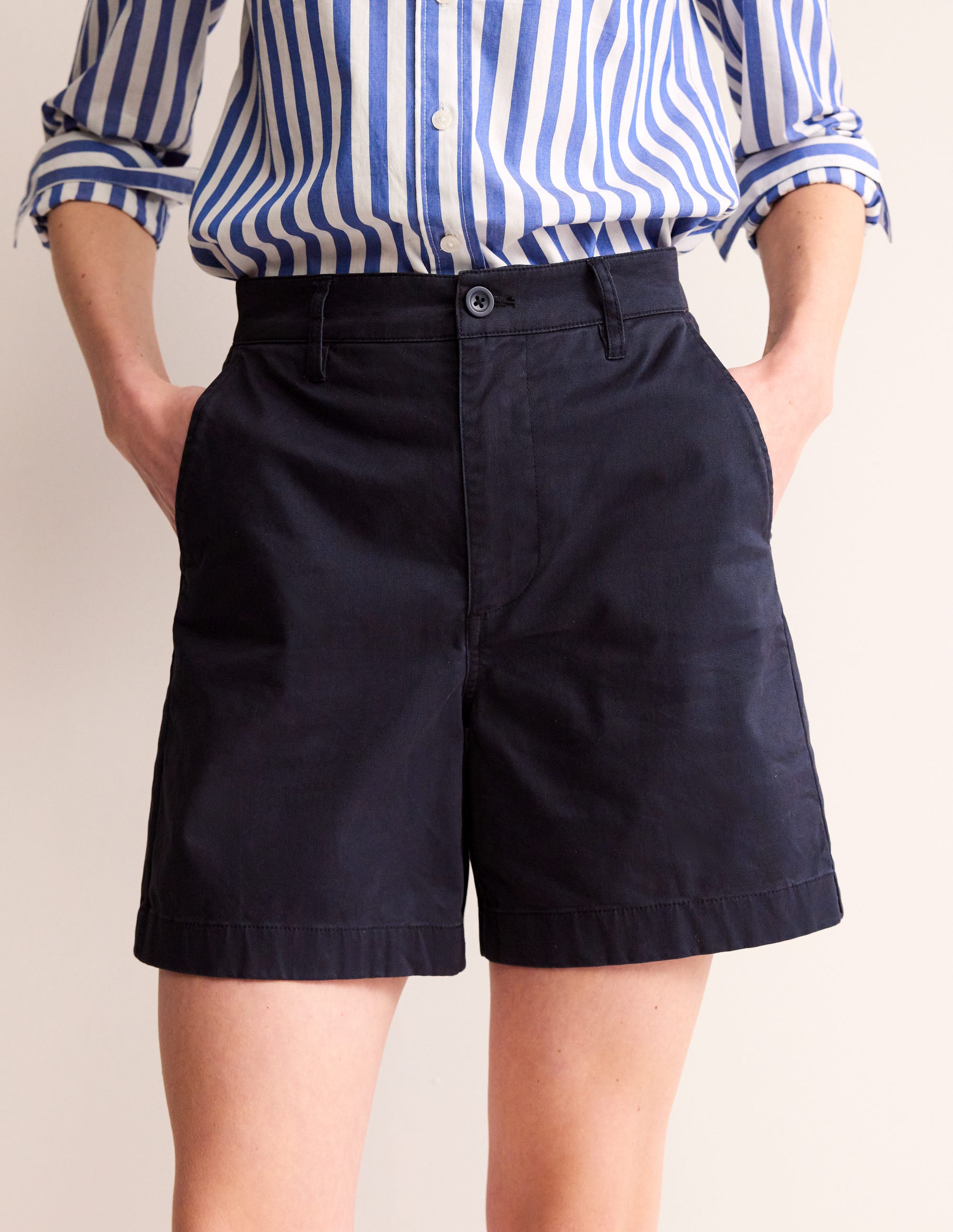 Short chino Barnsbury-Bleu Marine, Petits Pois - Image 4