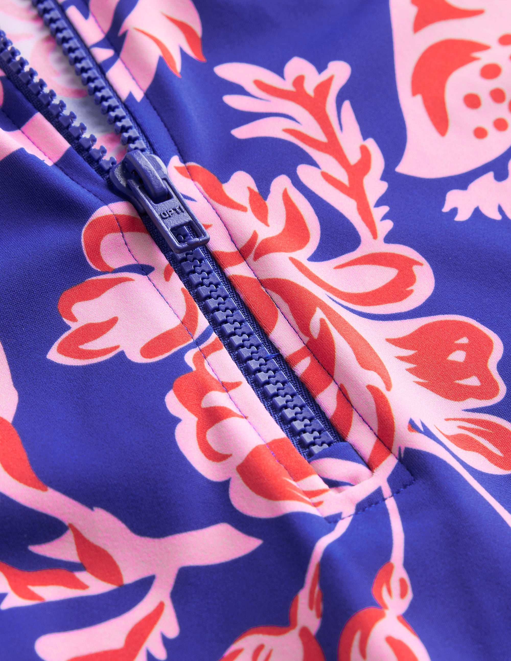 Haut de plage à manches raglan et passepoil-Bleu connecté, motif Rose Blush - Image 6