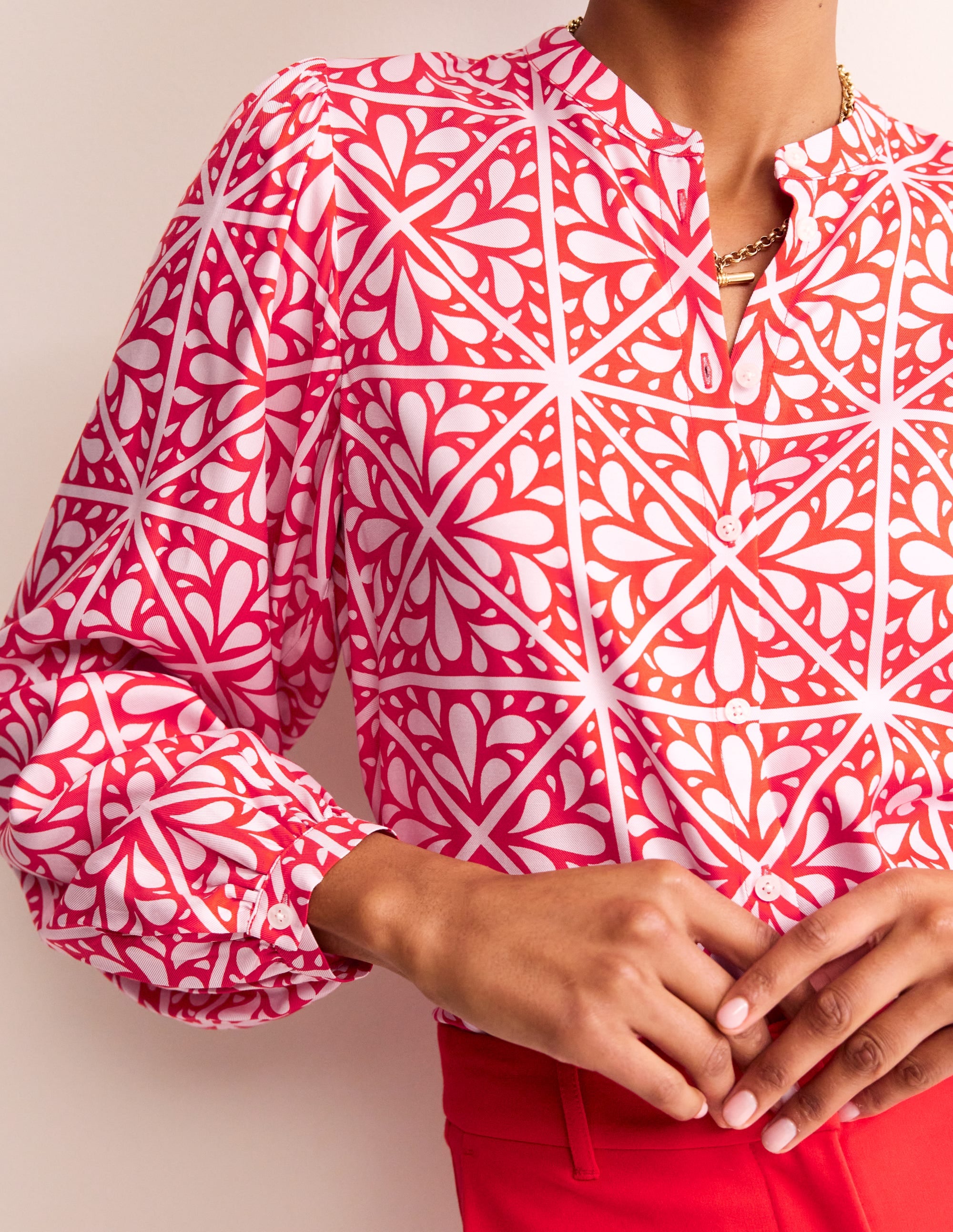 Blouse à manches blousantes-Flamme écarlate, motif Floral Mosaic - Image 2