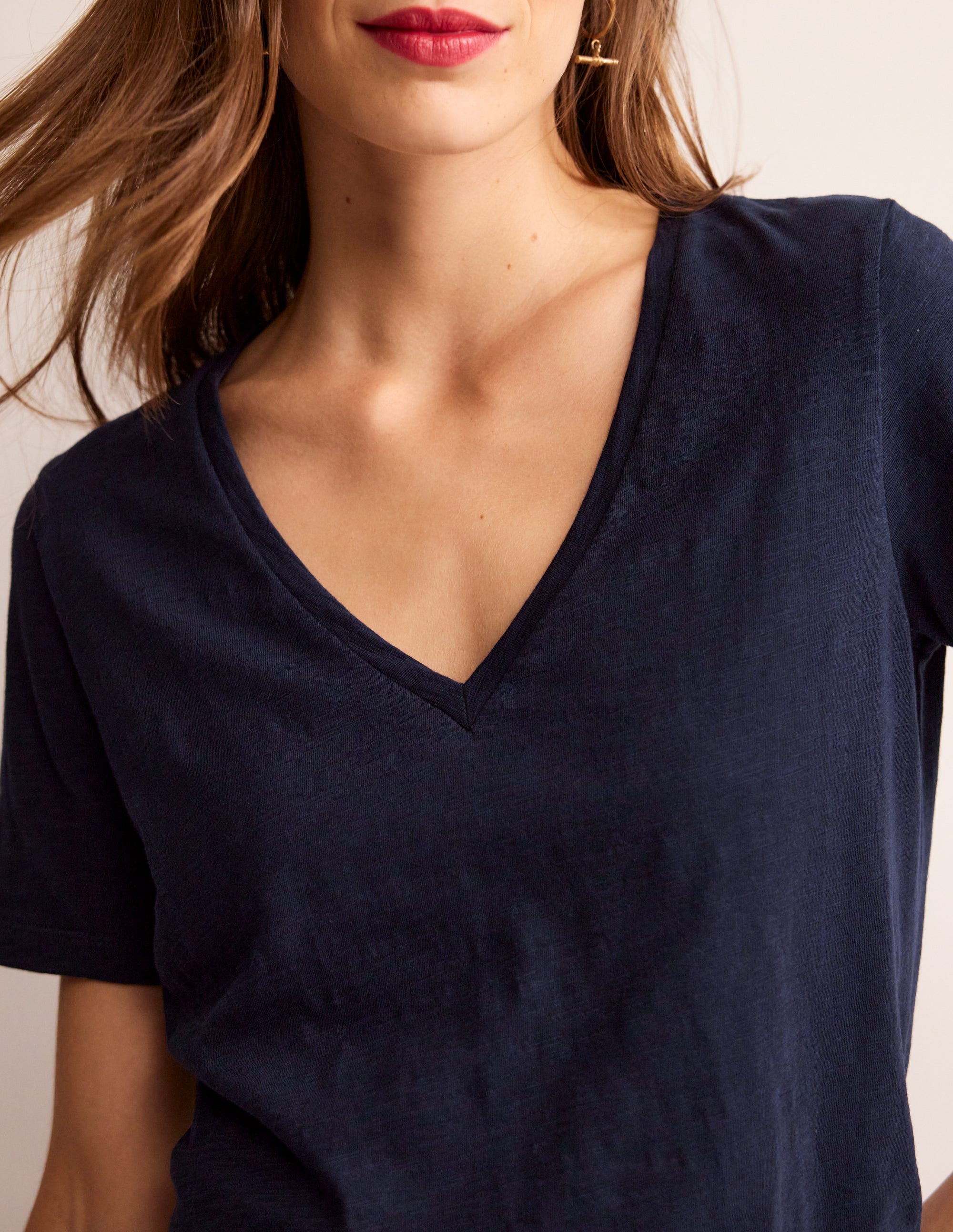 T-shirt flammé à col V-Bleu Marine, Petits Pois - Image 2