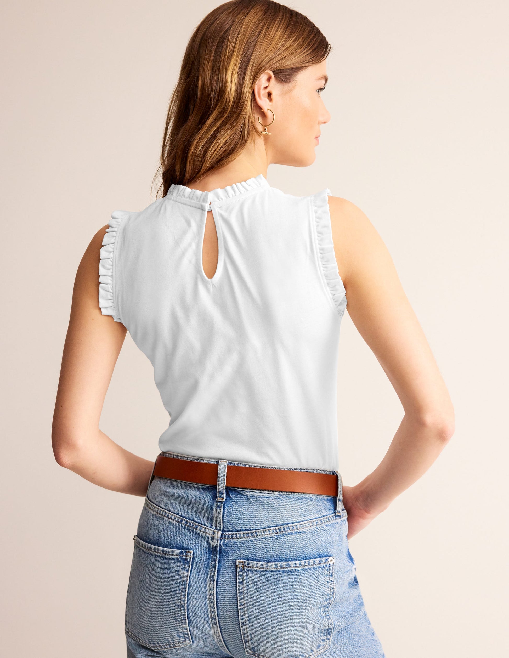 Superweiches Top mit Rüschendetail-Weiß-4