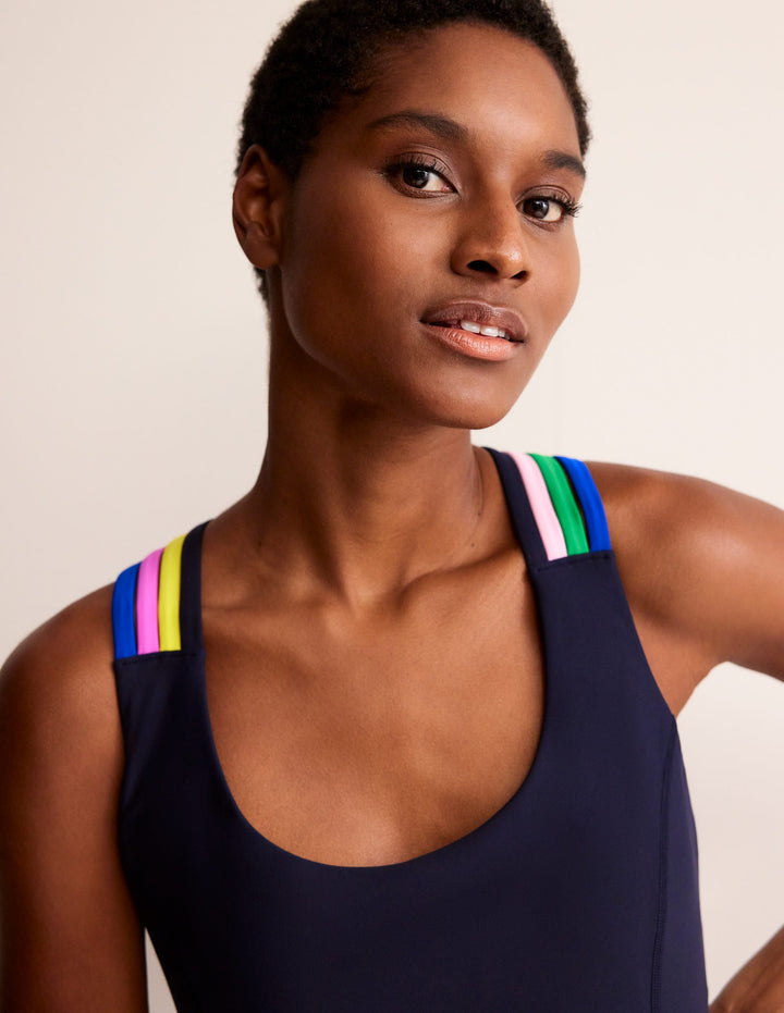 Active-Tanktop mit überkreuzten Trägern am Rücken-Marineblau, Bunt