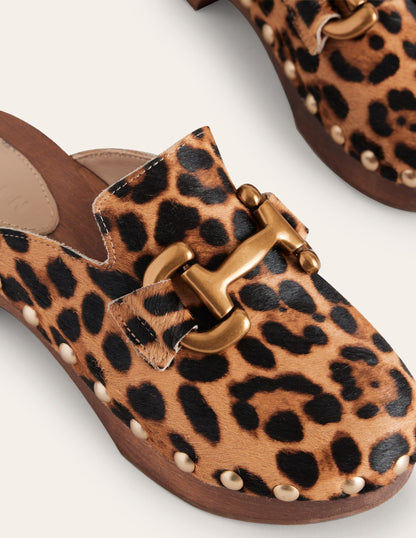 Iris Absatz-Clogs mit Trensendetail-Klassisches Leopardenmuster-4