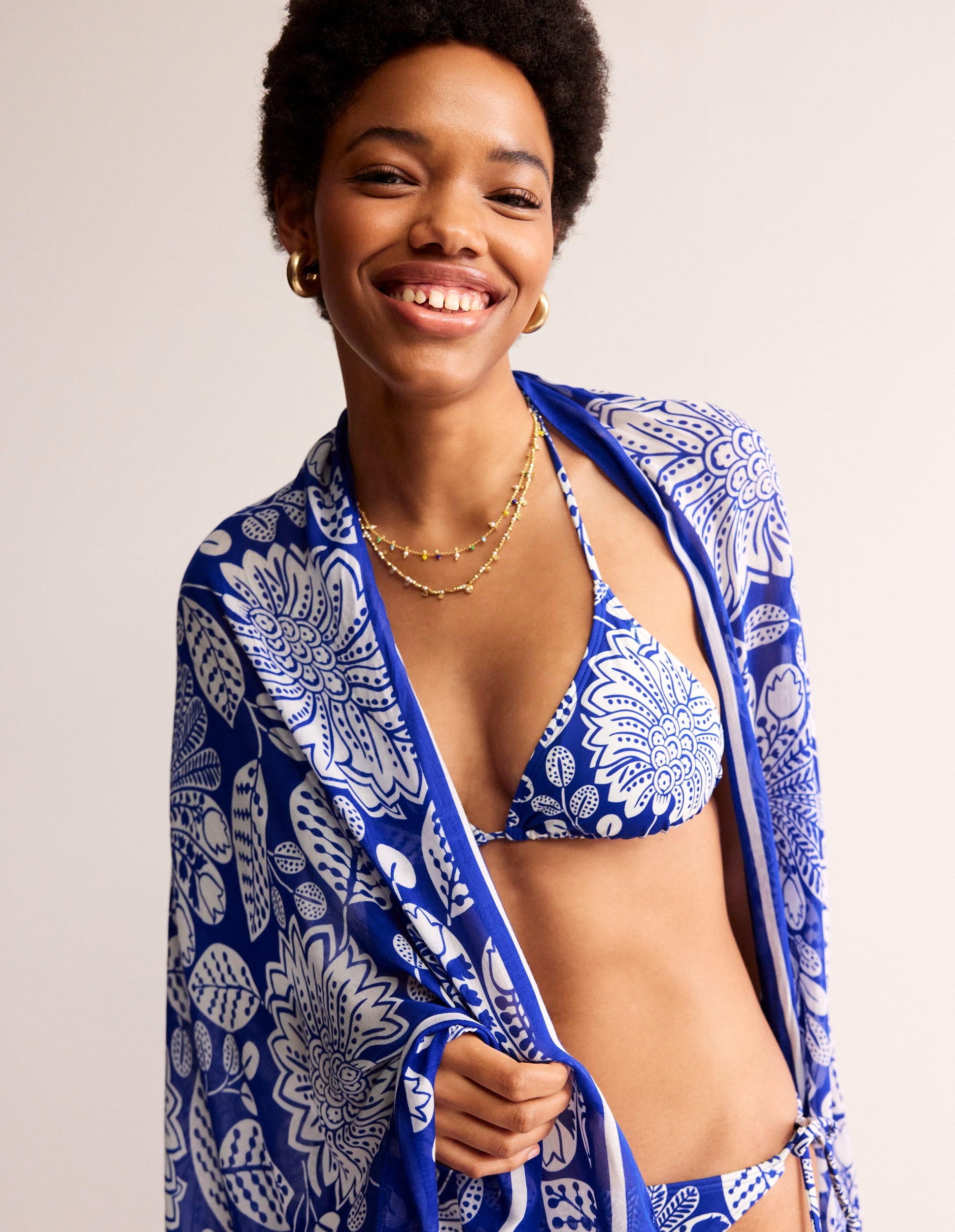 Foulard imprimé façon paréo-Bleu vif, motif Gardenia Swirl - Image 1