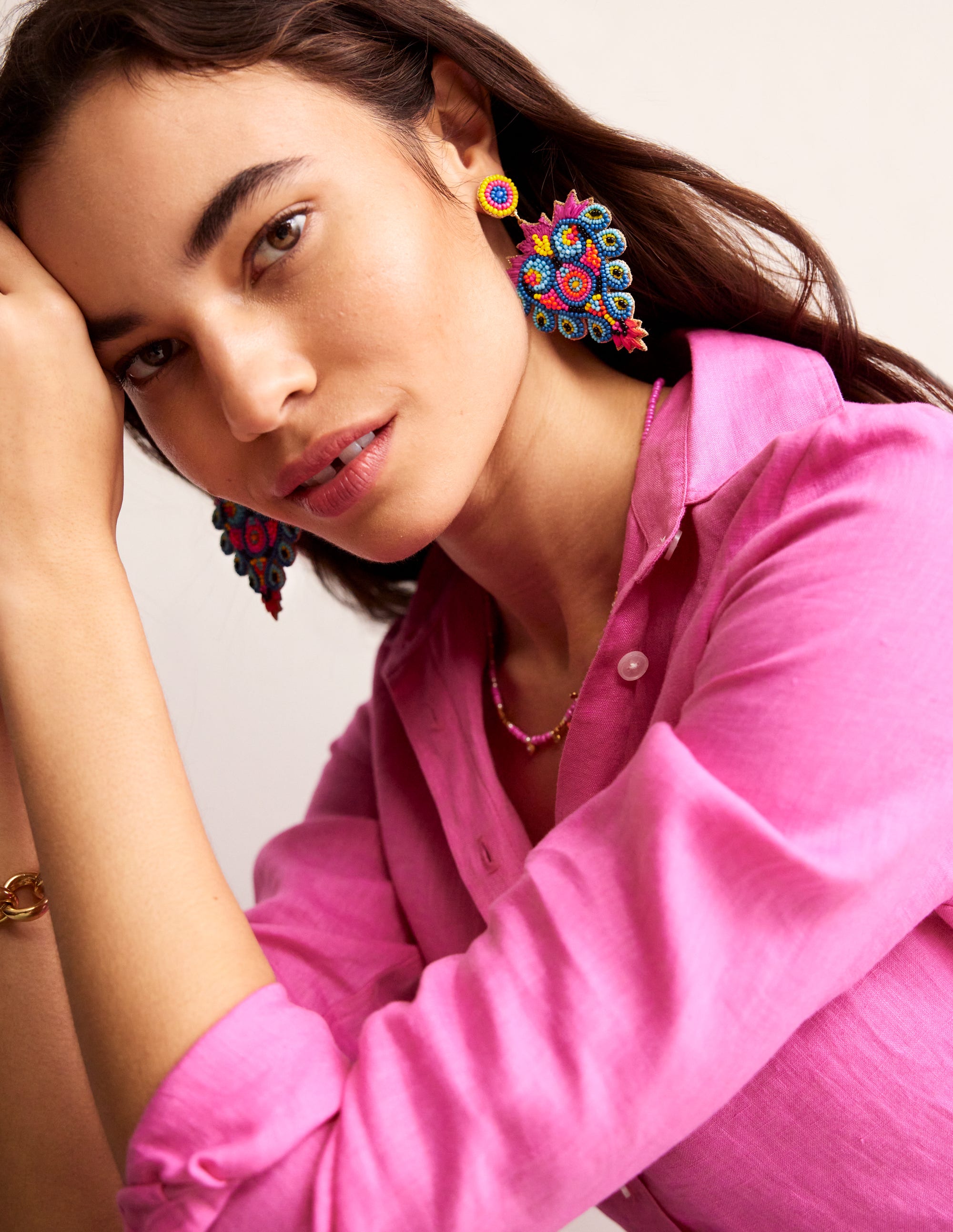 Boucles d'oreilles avec motif en perles-Cœur - Image 1