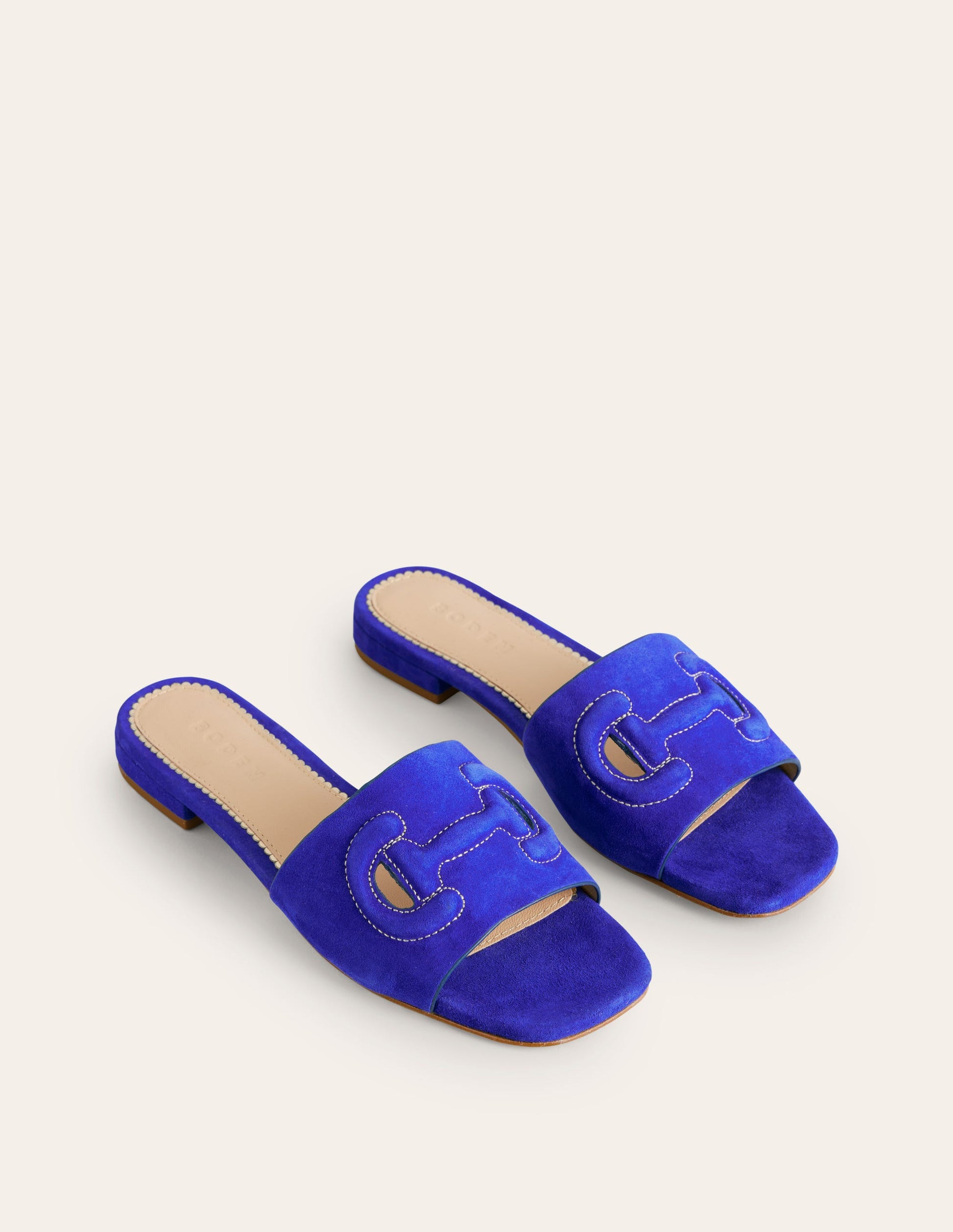 Pantoletten mit Cut-out-Trensendetail-Hellblau-3