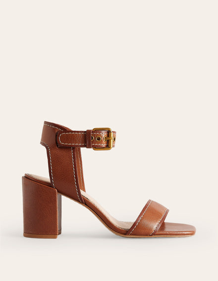 Absatzsandalen mit Knöchelriemen-Hellbraunes Leder