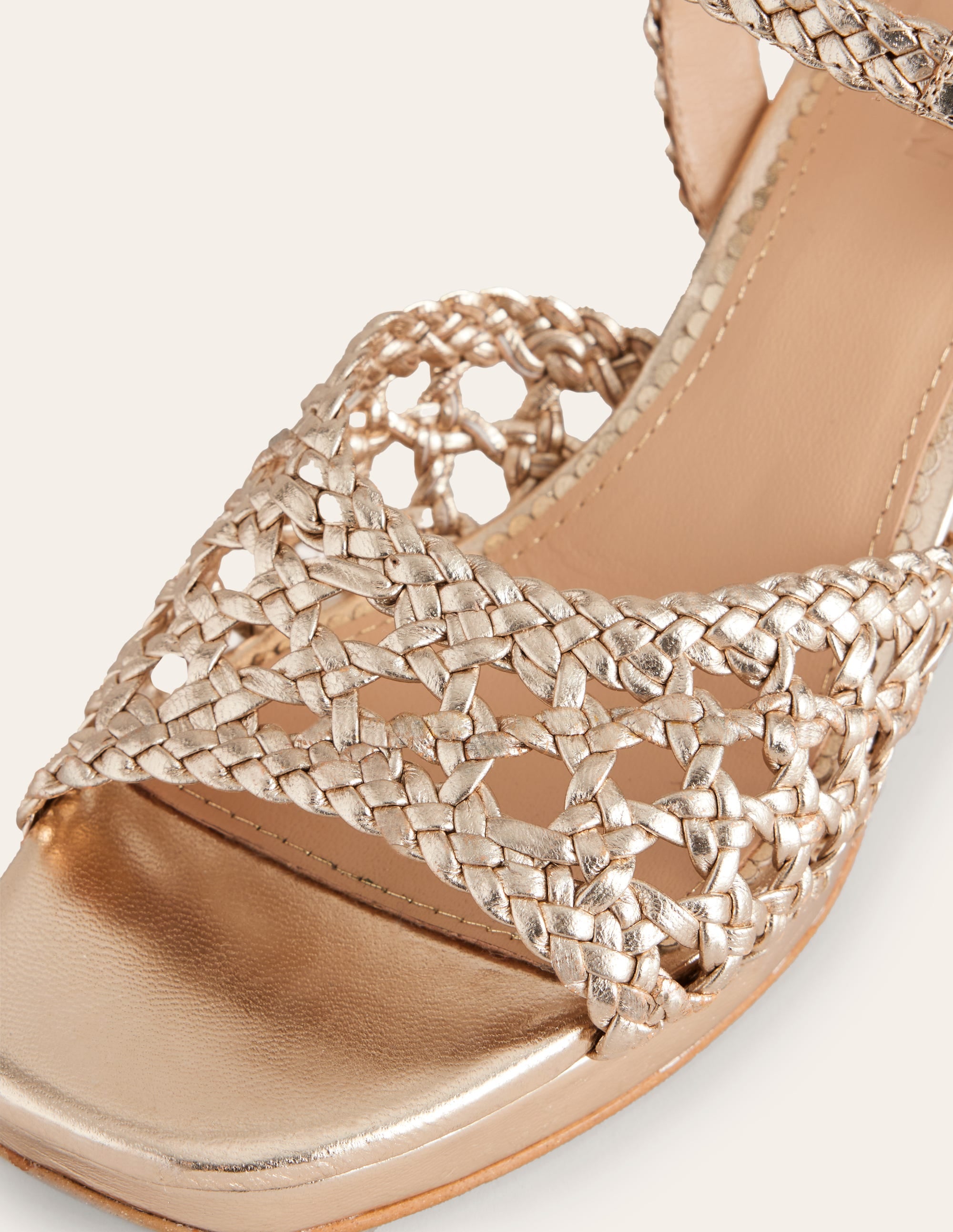 Geflochtene Plateausandalen-Gold Metallic-Leder - Image 4