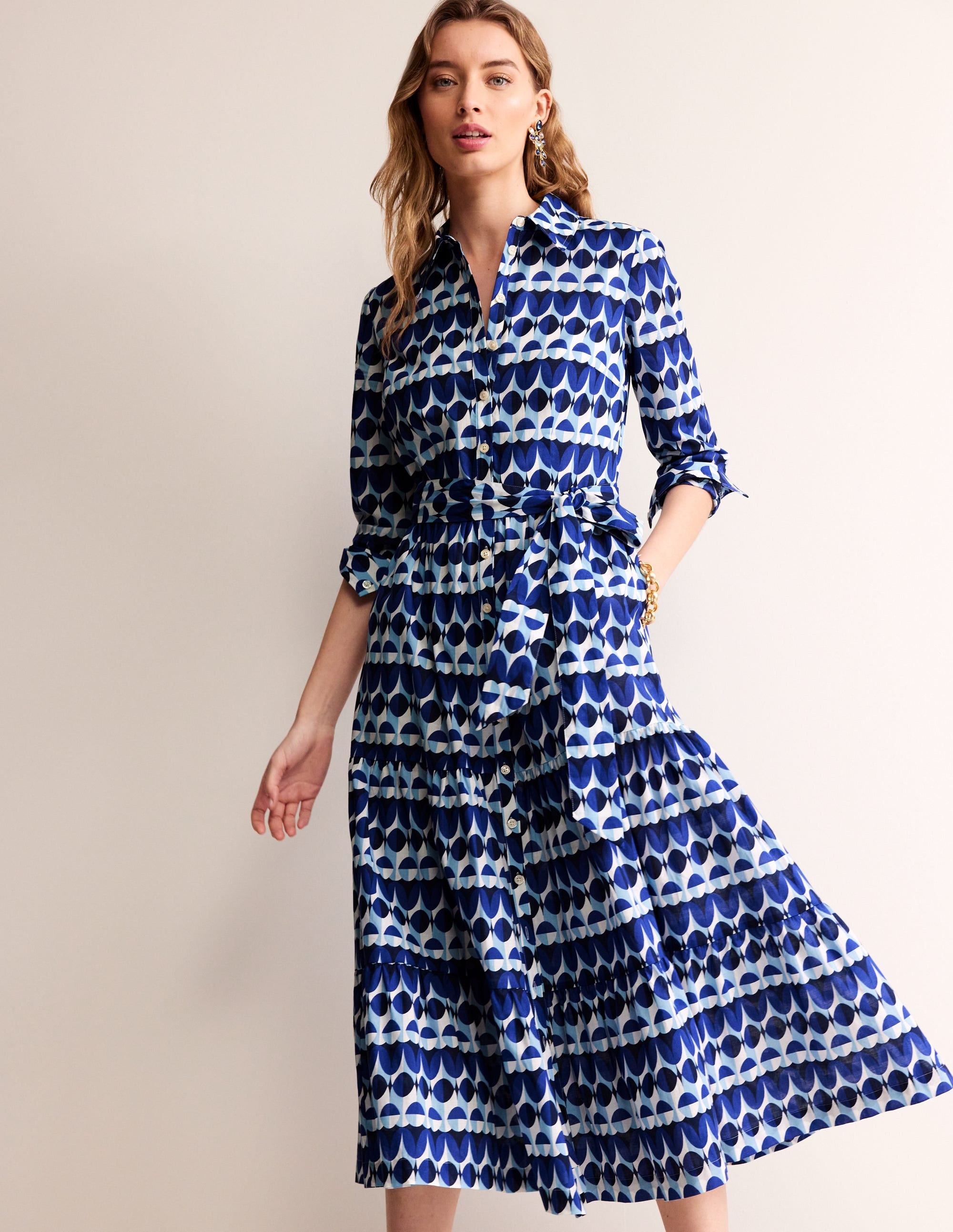 Flo Midi-Hemdblusenkleid aus Baumwolle-Blau, Abstrakte Illusion - Image 2
