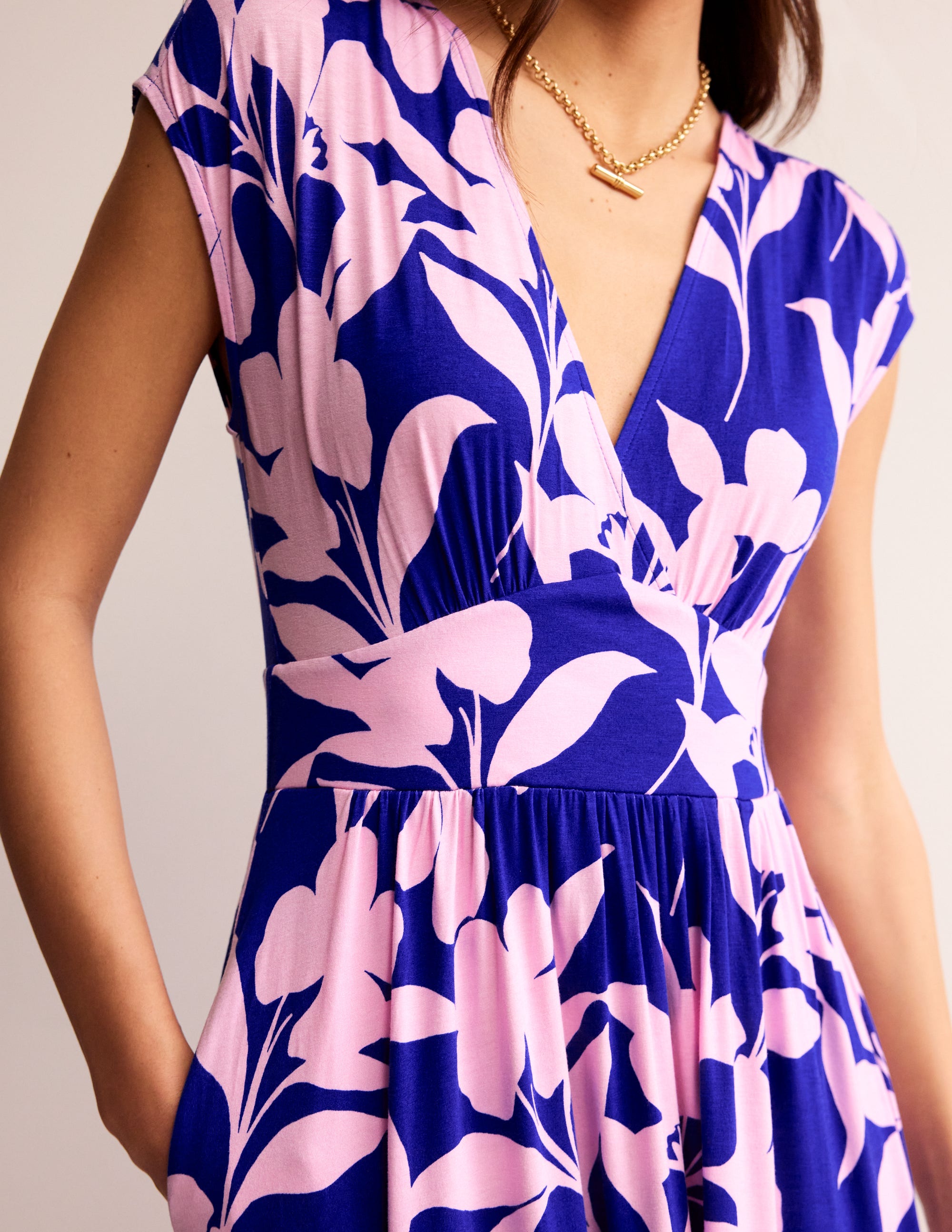 Vanessa Maxi-Wickelkleid aus Jersey-Süßer Flieder,  Blütensilhouette - Image 3