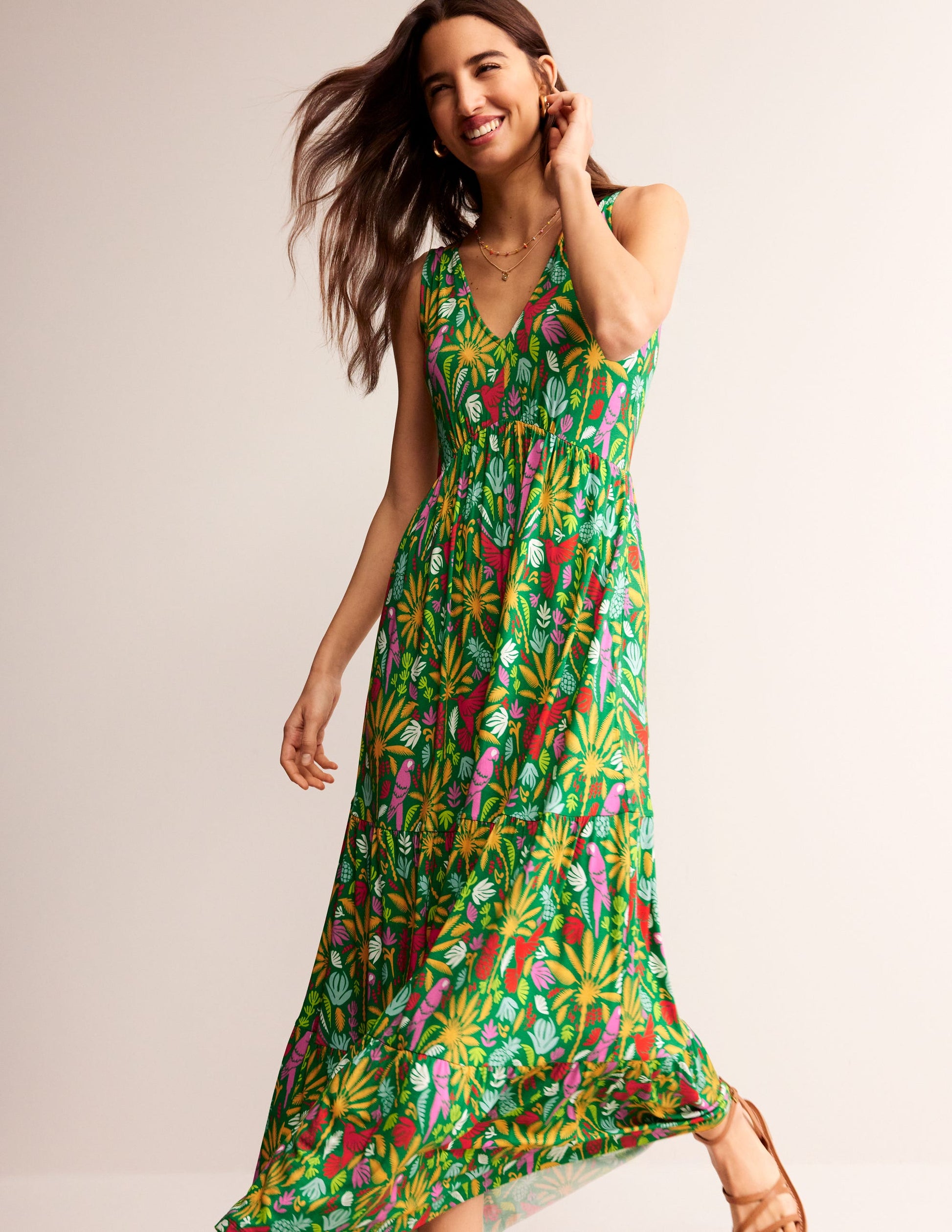 Sylvia Maxi-Stufenkleid aus Jersey-Grün, Tropisches Paradies-1