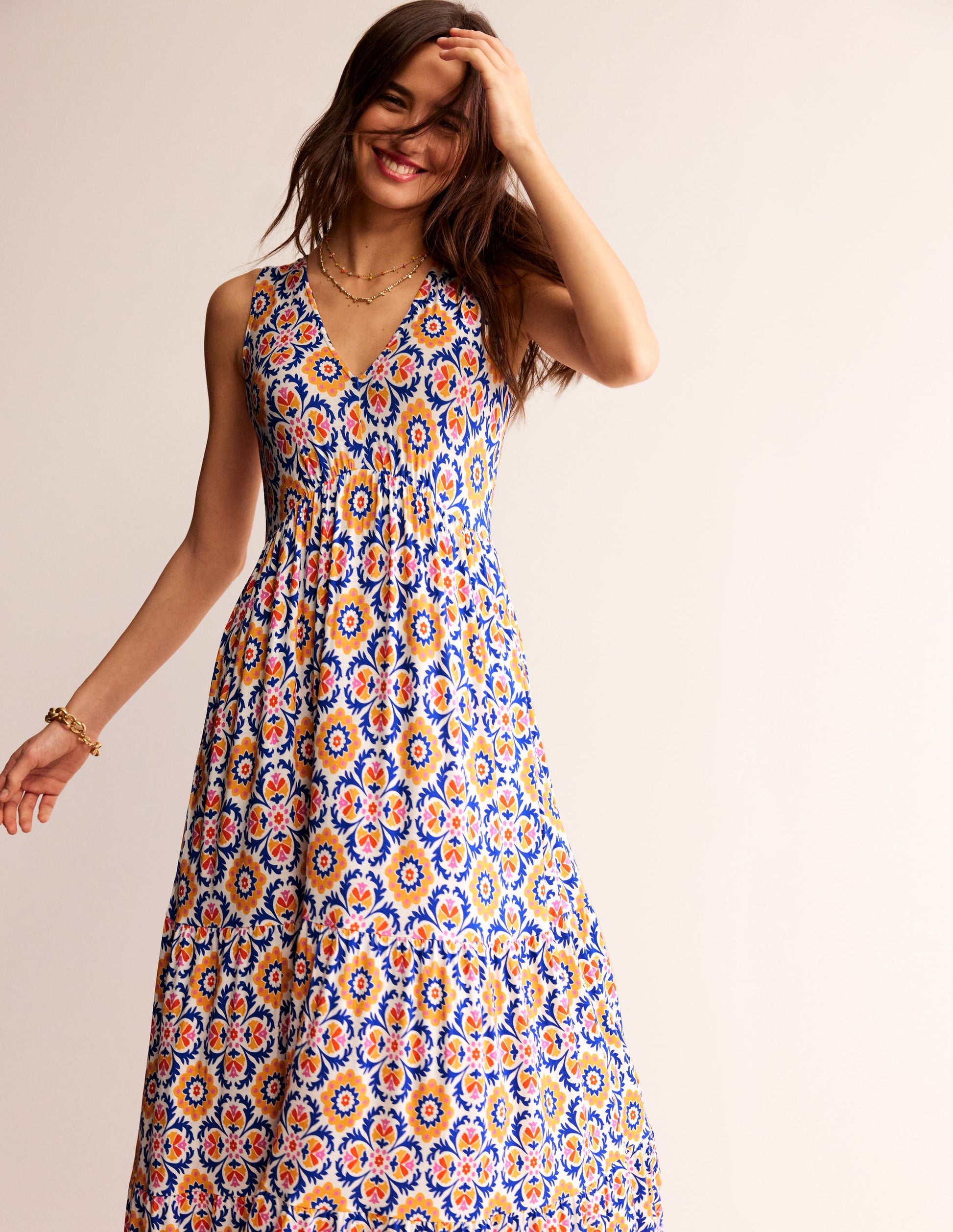 Sylvia Maxi-Stufenkleid aus Jersey-Künstlerisches Gold, Mosaik Blüte-4