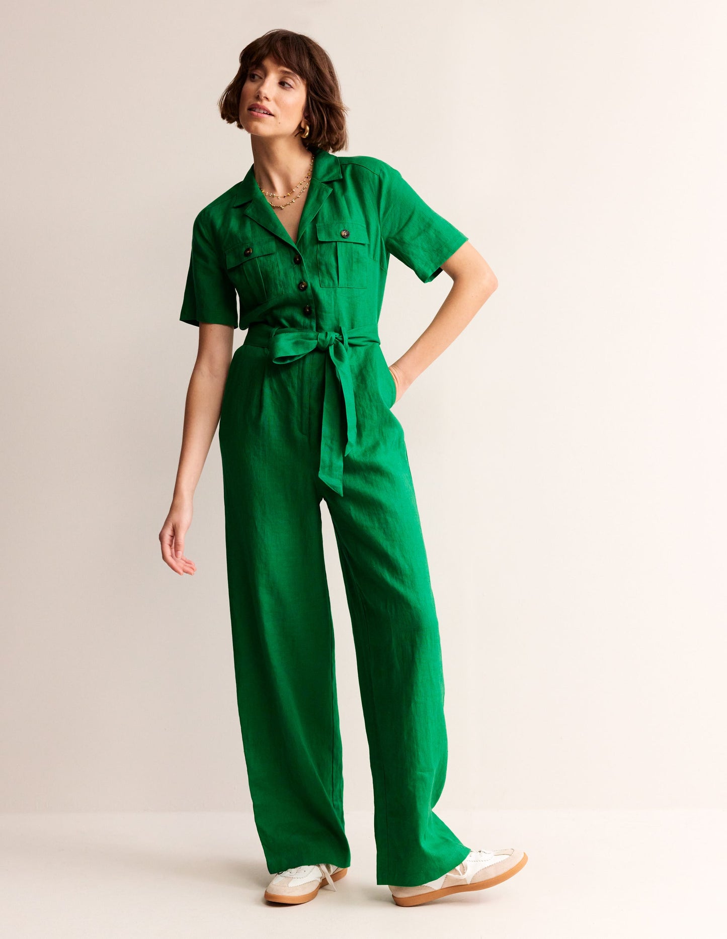 Jumpsuit aus Leinen mit Gürtel-Grünes Tamburin