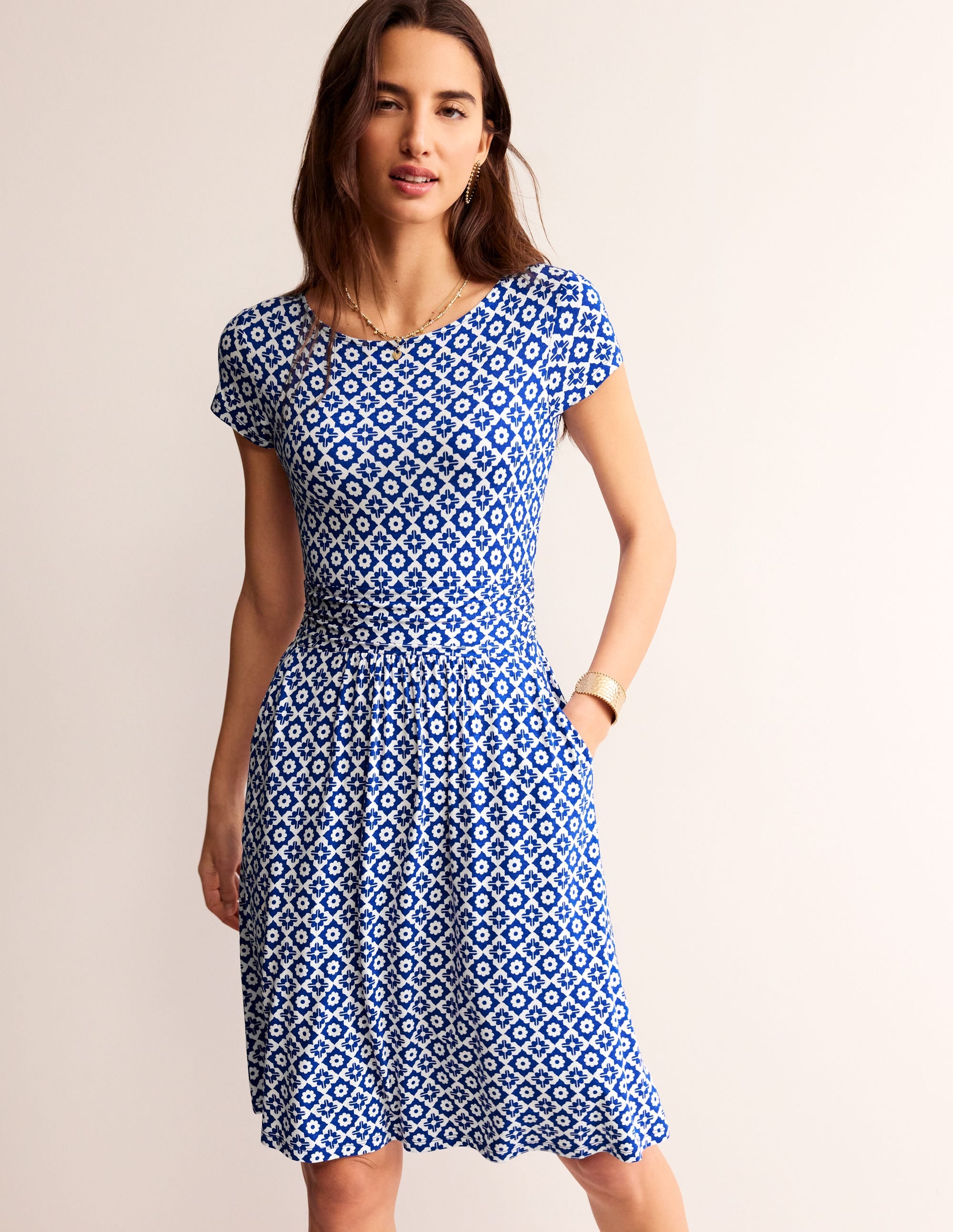Amelie Jerseykleid-Surf The Web, Geometrischer Stempel - Image 1