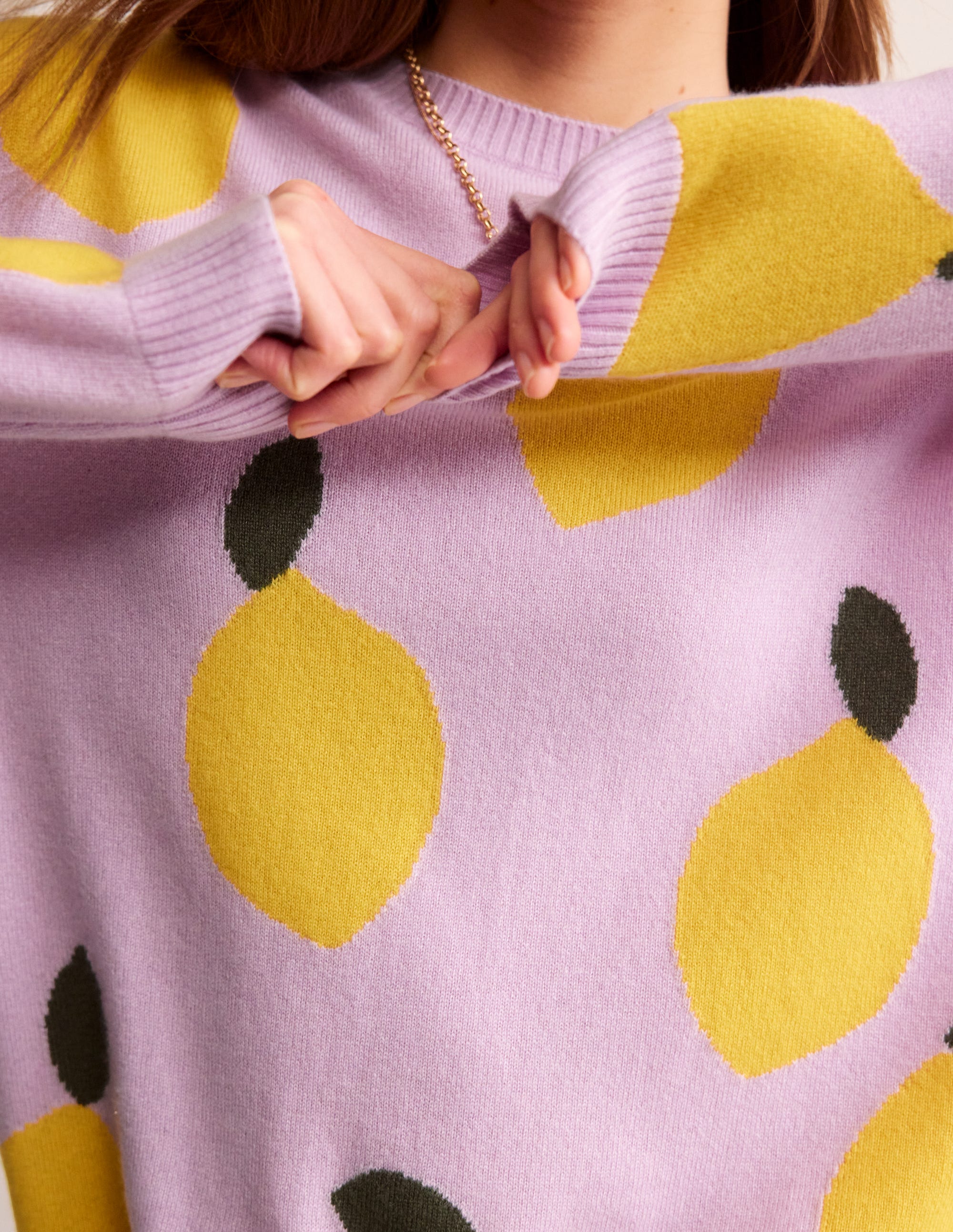 Lydia Kaschmirpullover-Mauve Dunst, Zitronen - Image 3
