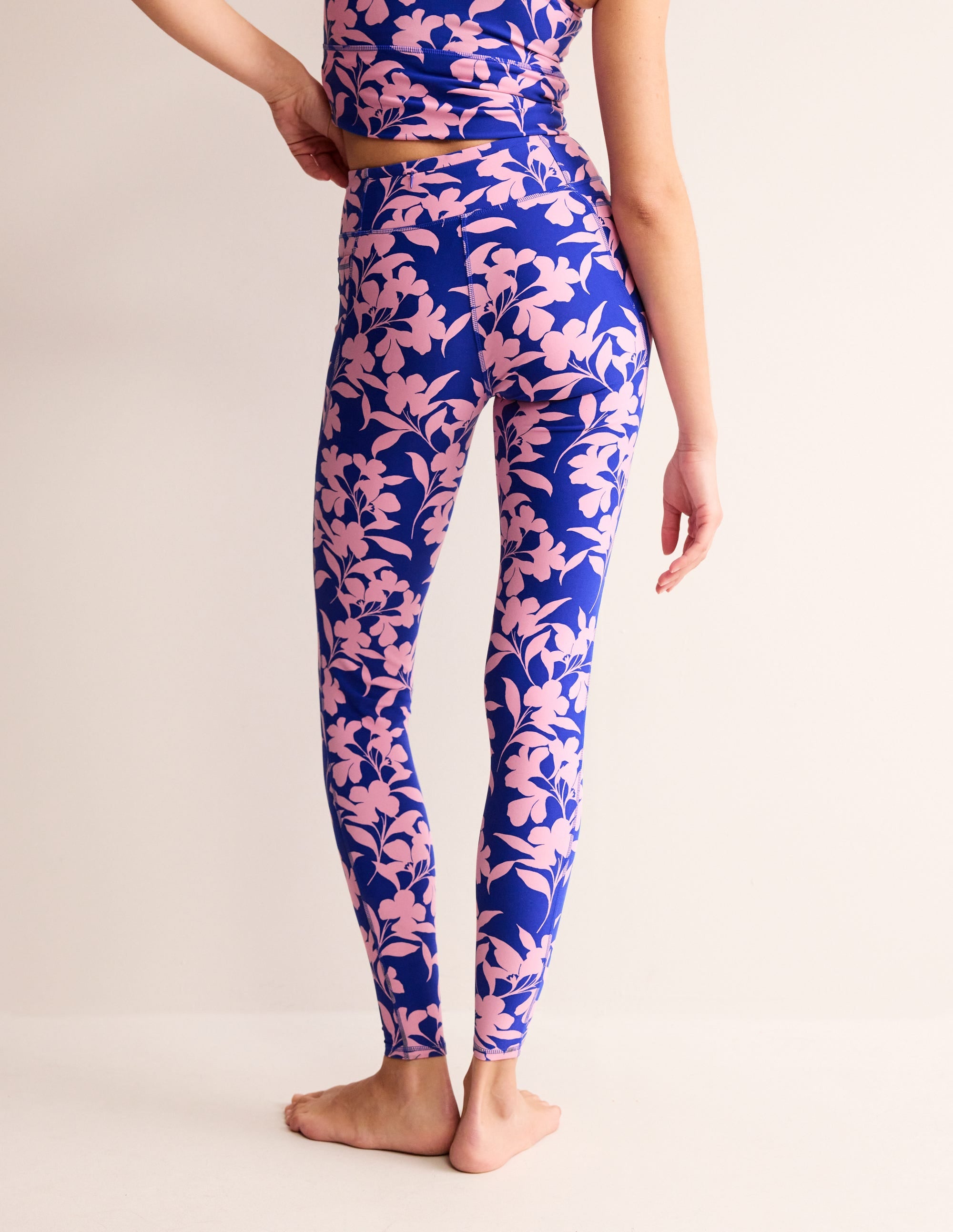 High Waist Pocket Leggings-Rose, Silhouette Bloom - Image 3