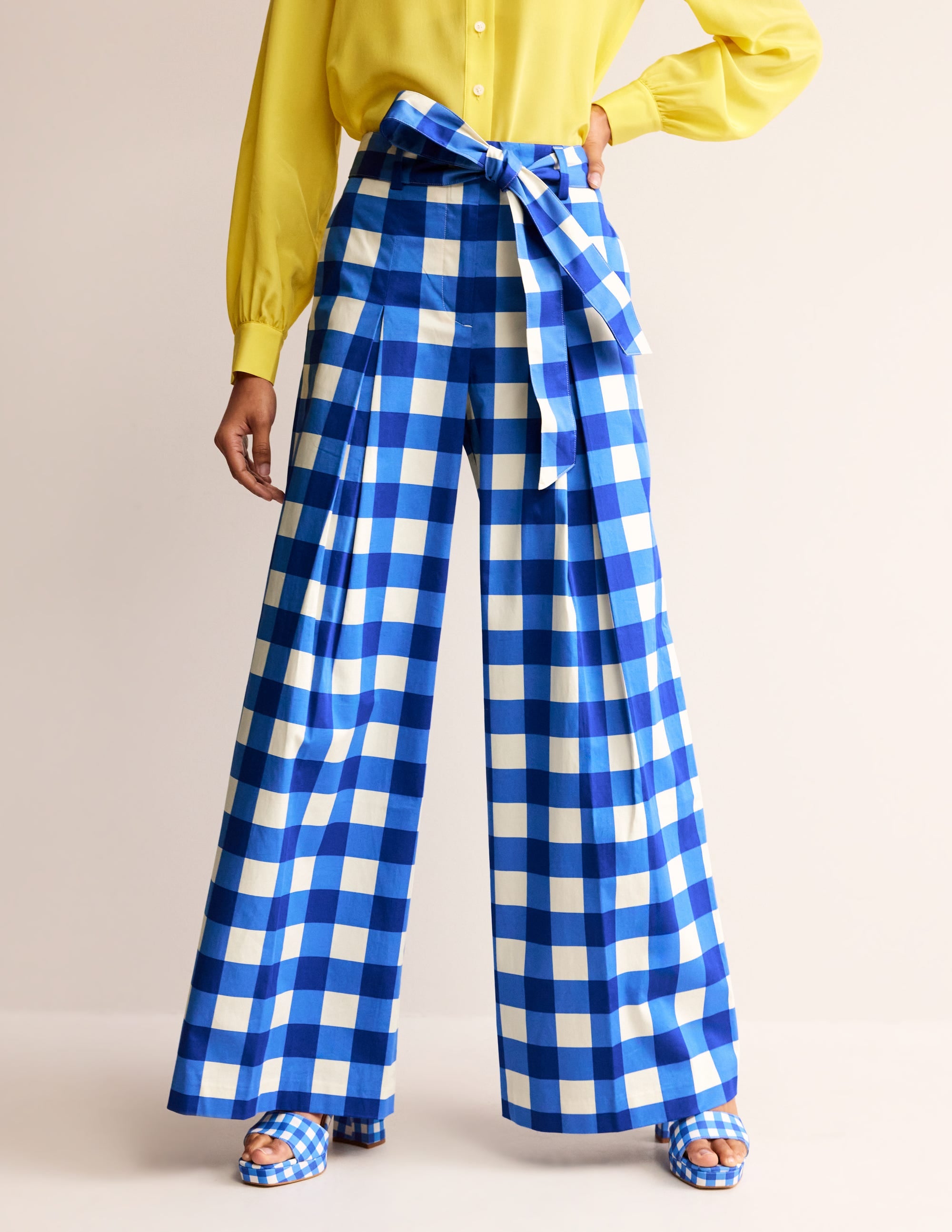 Pantalon palazzo en satin de coton-Vichy bleu nautique et ivoire - Image 4