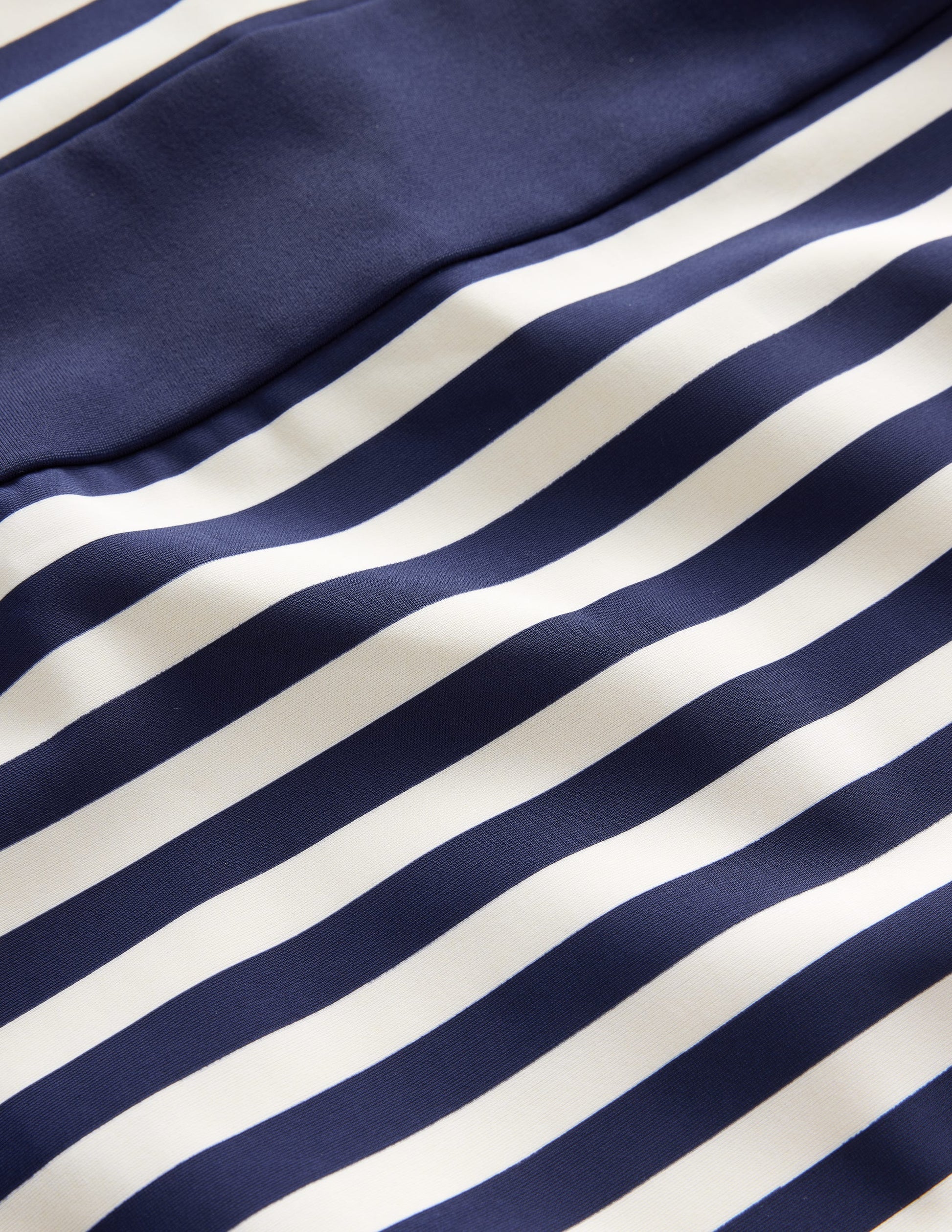 Santorini Neckholder-Badeanzug-Französisches Marineblau/Naturweiß Gestreift-8